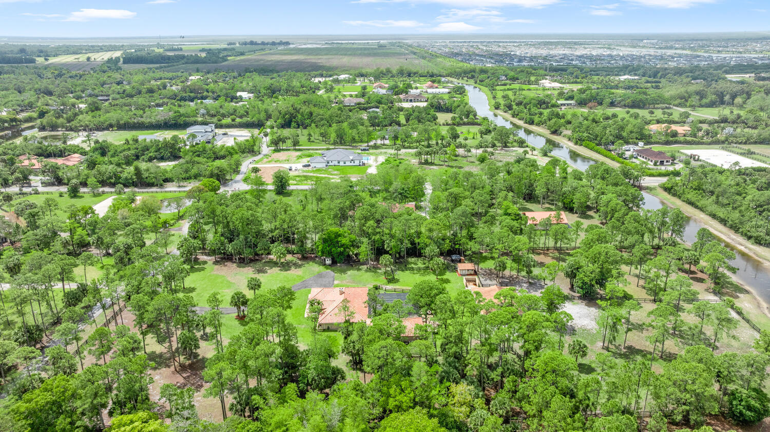 2559 Palm Deer Drive Property Photo 49