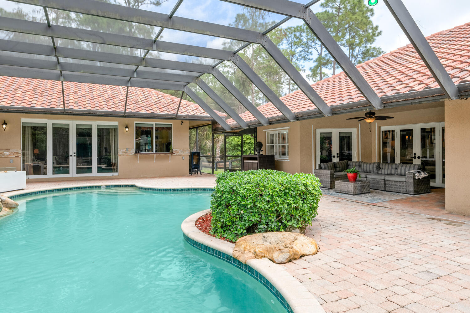 2559 Palm Deer Drive Property Photo 51