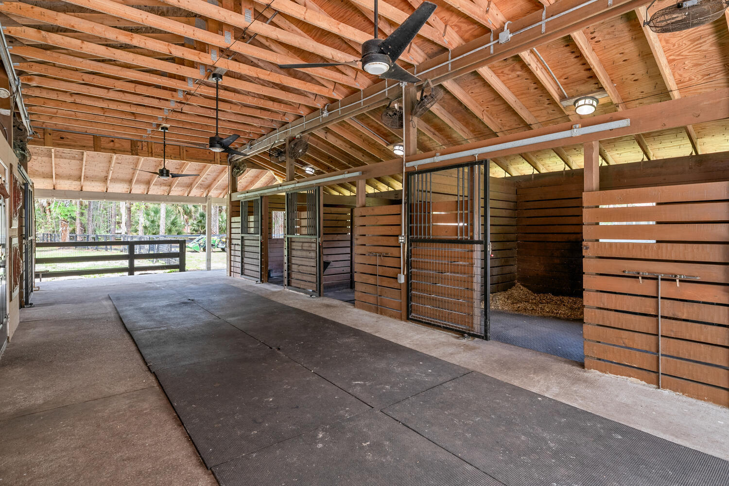 2559 Palm Deer Drive Property Photo 63
