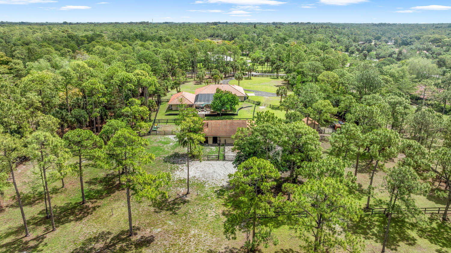 2559 Palm Deer Drive Property Photo 101