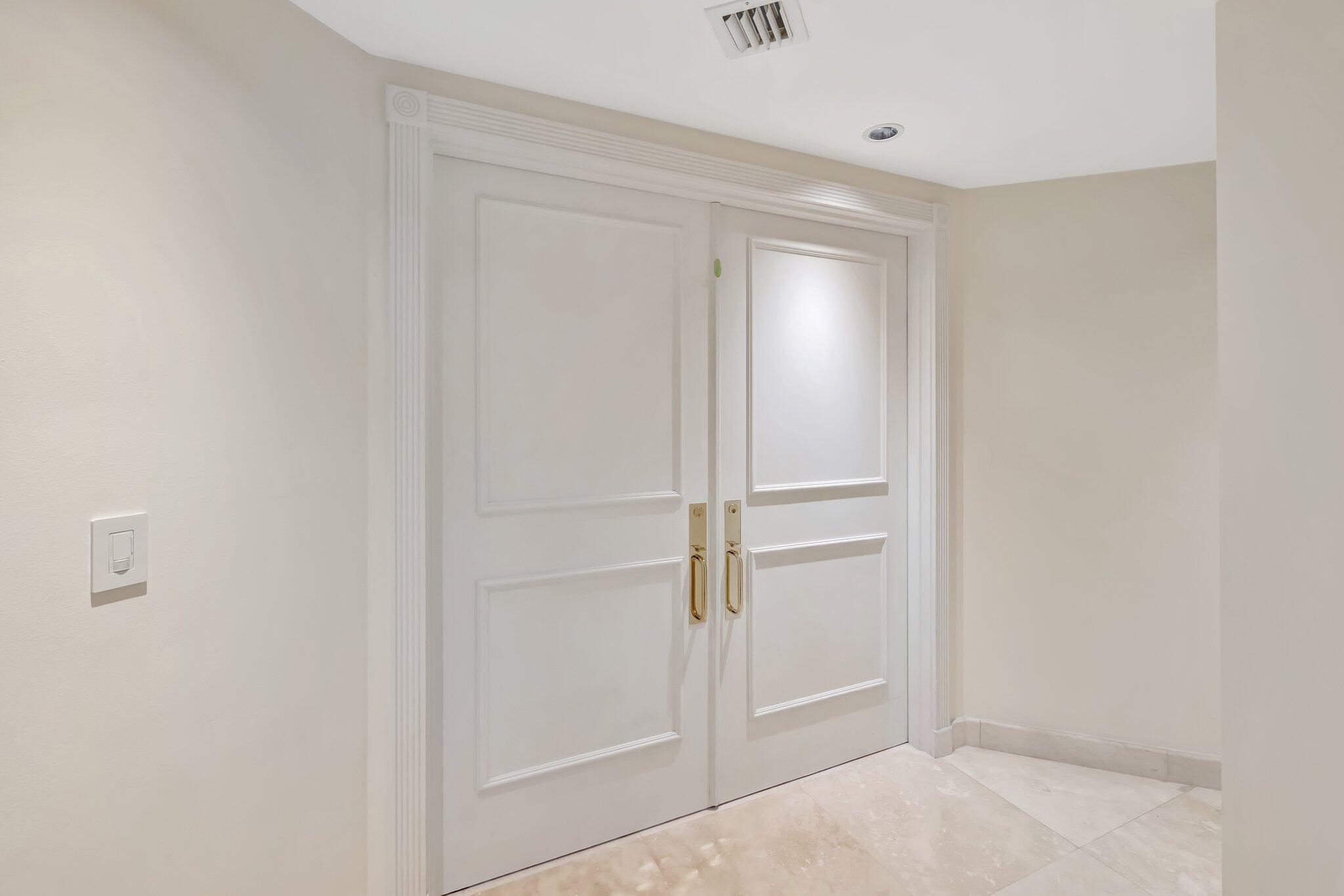 2100 N Ocean Boulevard 16e Property Photo 17