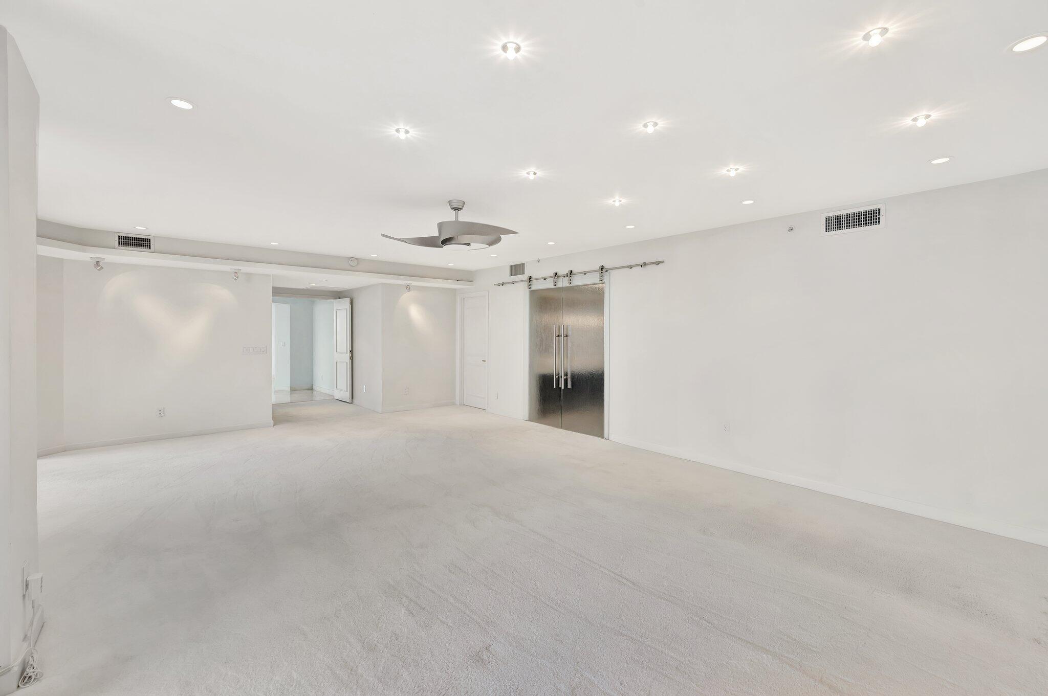 2100 N Ocean Boulevard 16e Property Photo 22