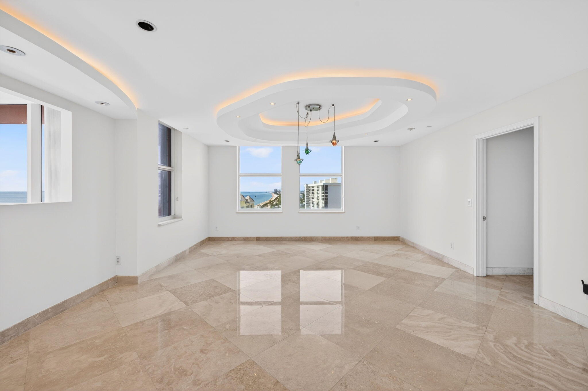 2100 N Ocean Boulevard 16e Property Photo 37