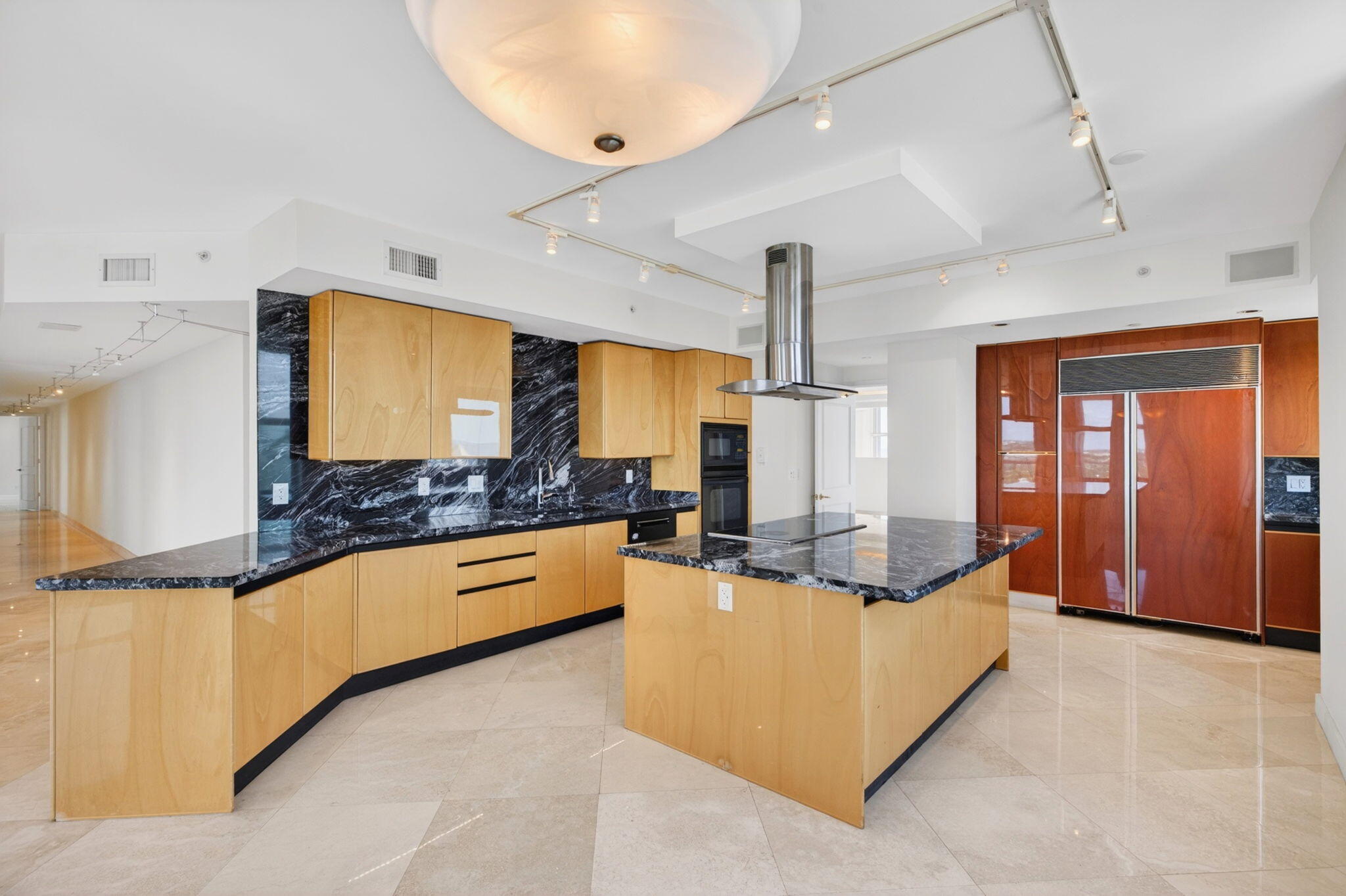2100 N Ocean Boulevard 16e Property Photo 40