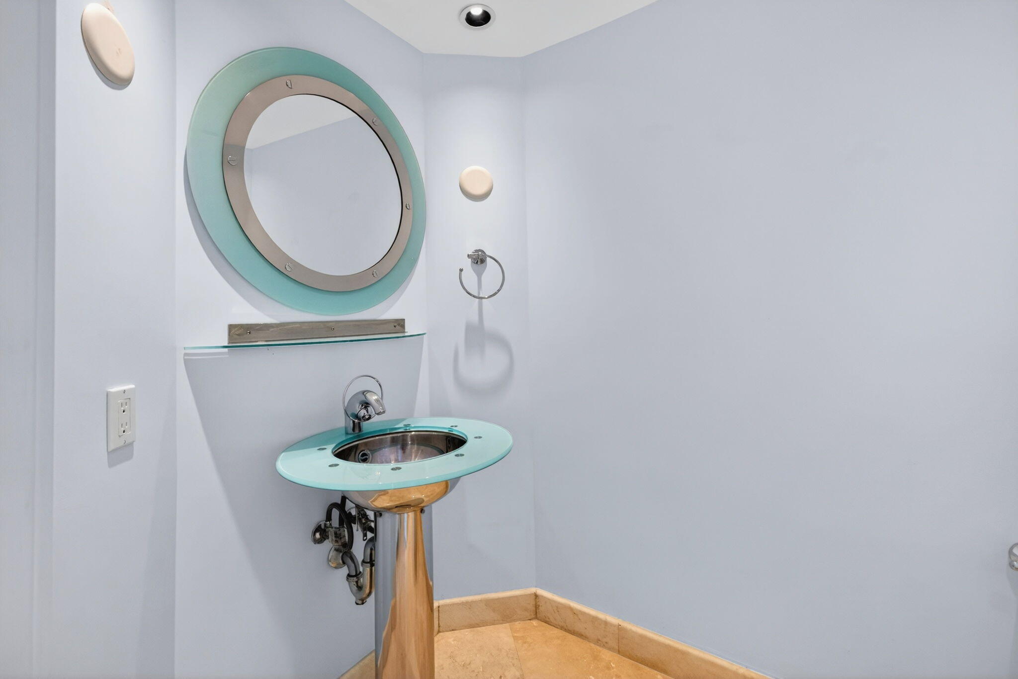2100 N Ocean Boulevard 16e Property Photo 46