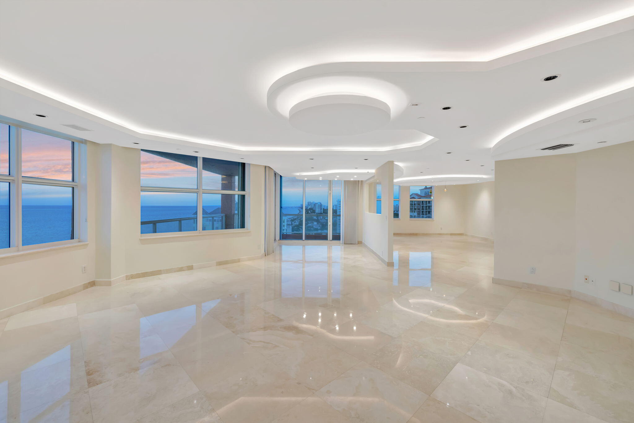 2100 N Ocean Boulevard 16e Property Photo 69