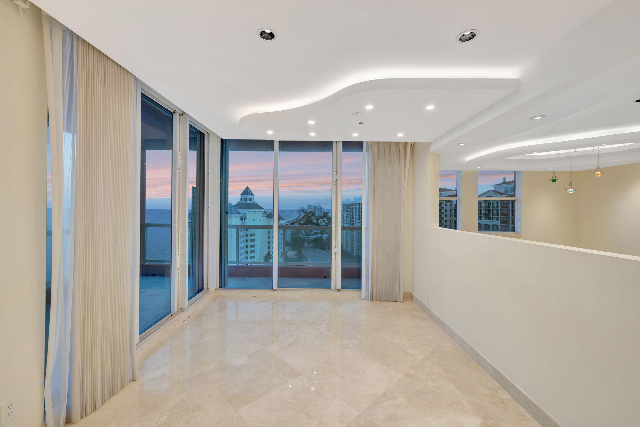 2100 N Ocean Boulevard 16e Property Photo 71