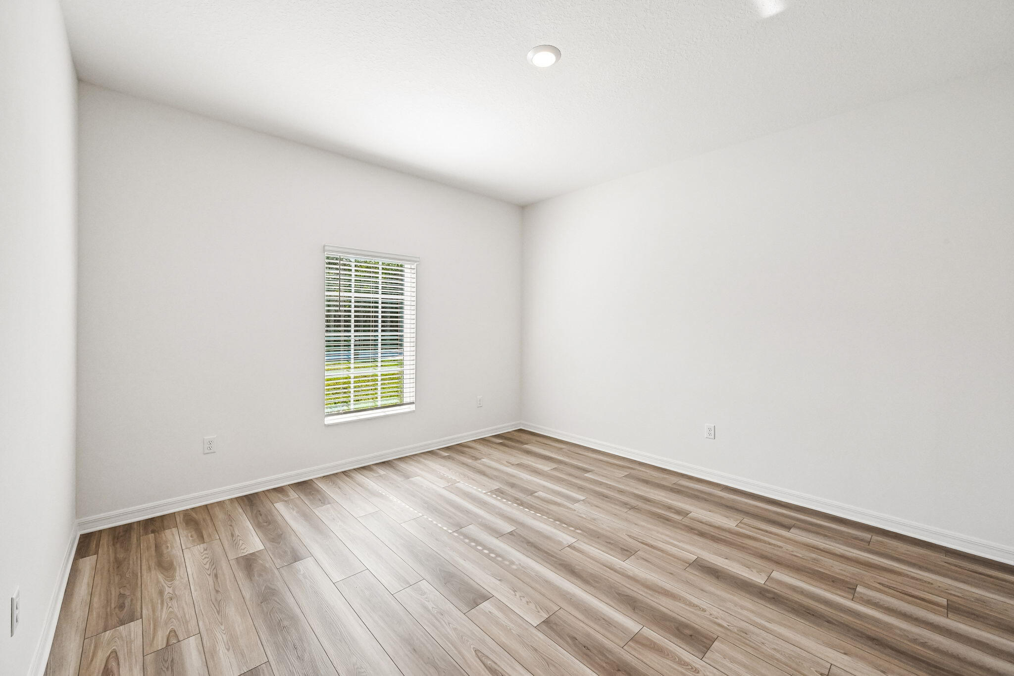 5204 Palm Drive Property Photo 23