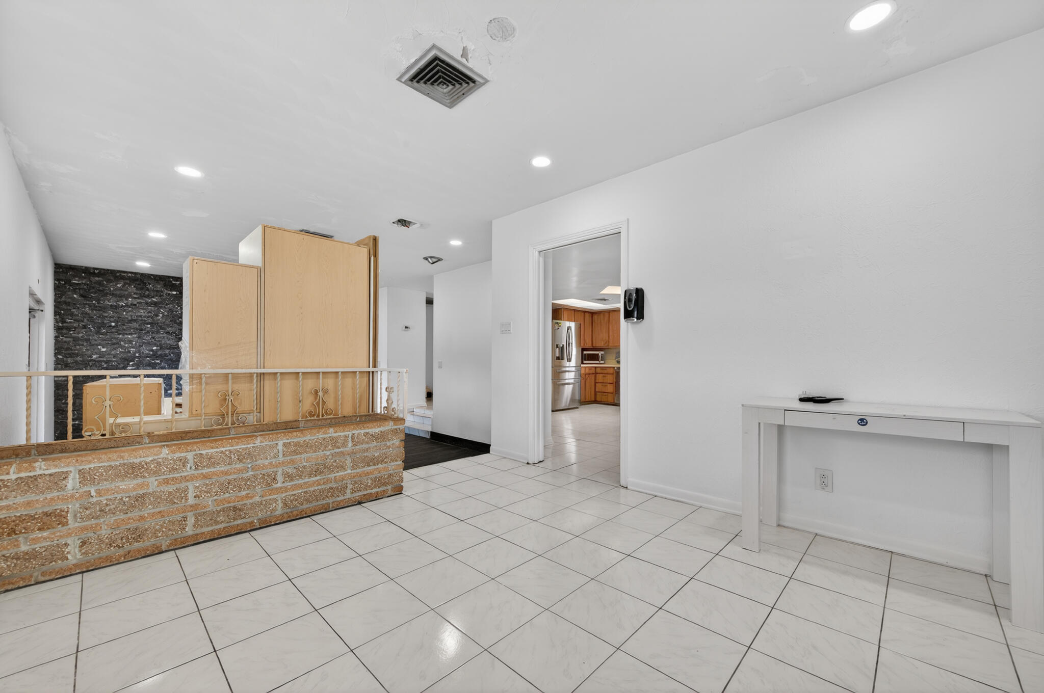360 Kismet Avenue Property Photo 13
