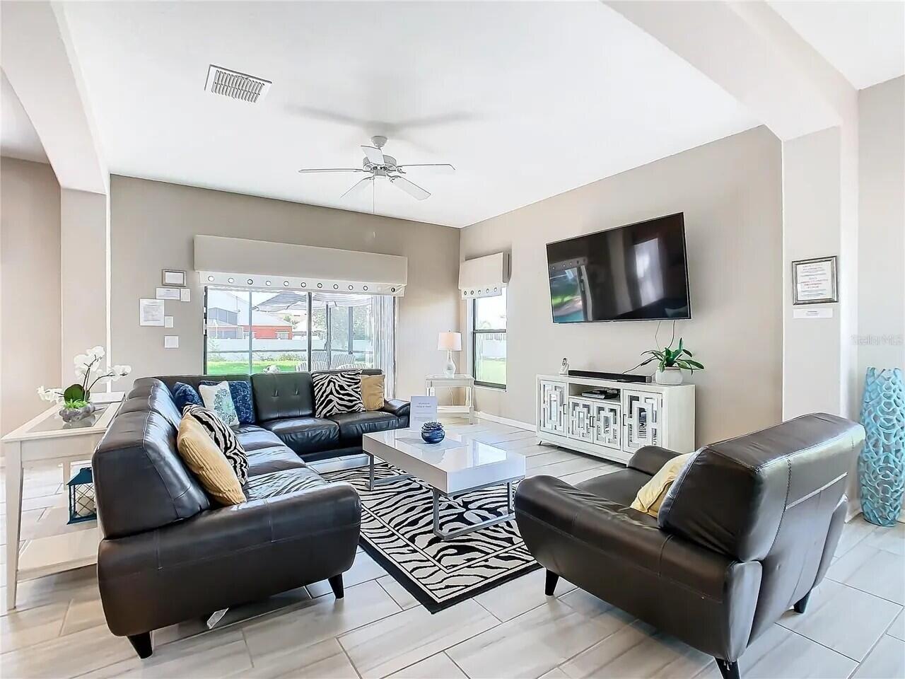 16708 Lazy Breeze Loop 16708 Property Photo 3