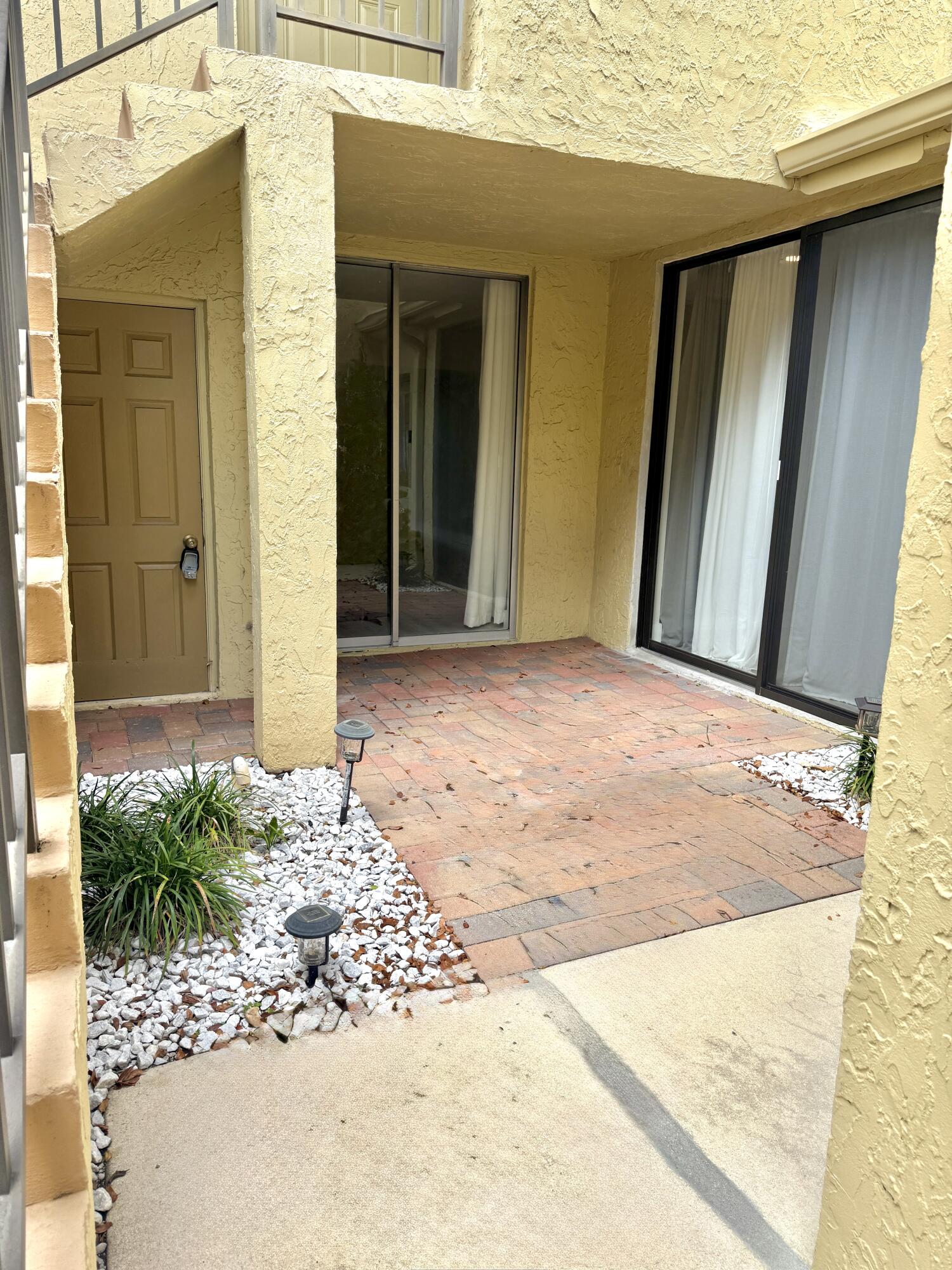 8401 W Sample Road 21 Property Photo 4