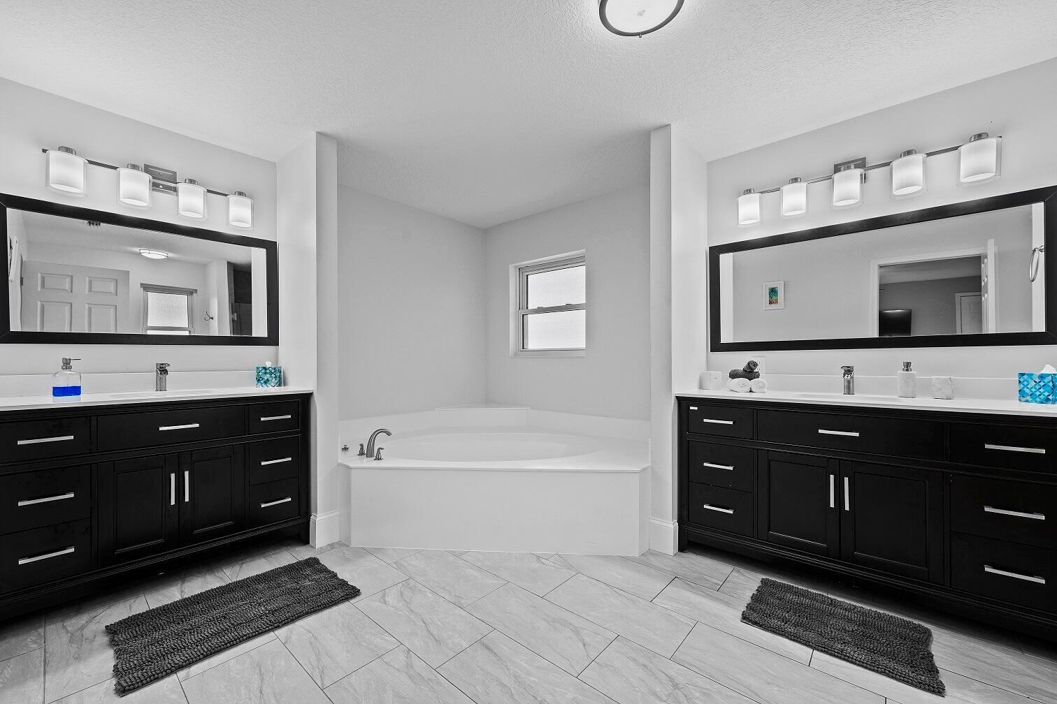 13724 Lilac Place Property Photo 8