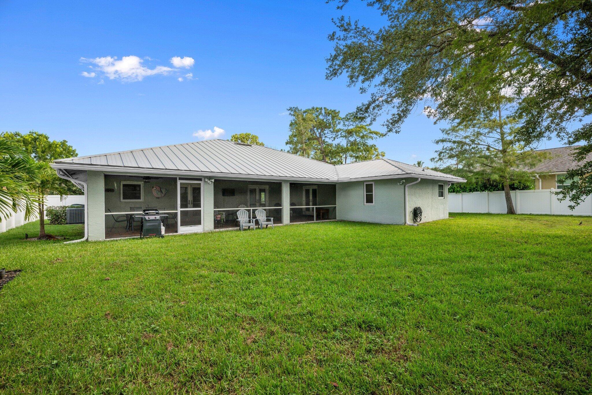 13724 Lilac Place Property Photo 9