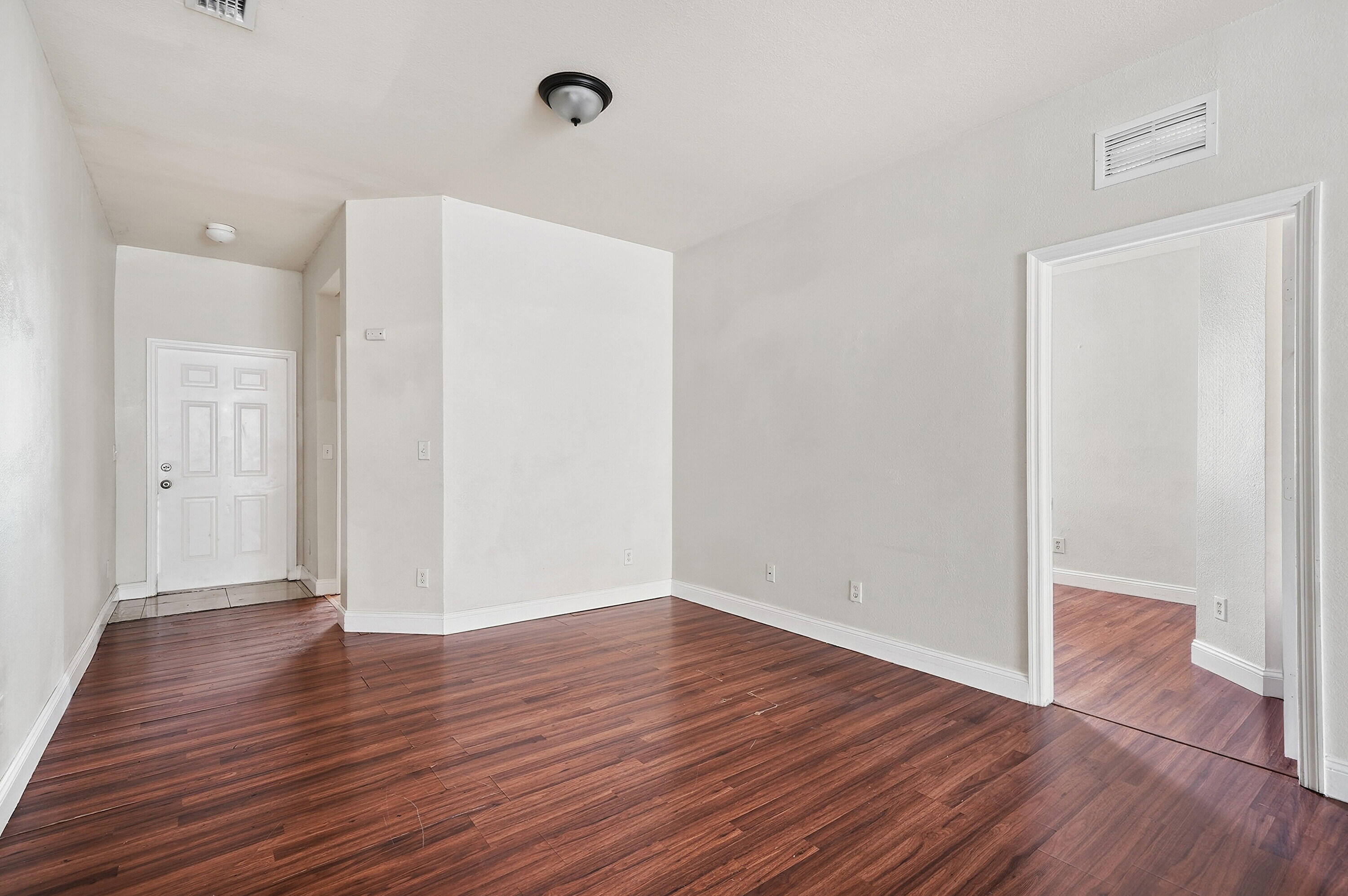 1584 Sw 2nd Street Property Photo 10