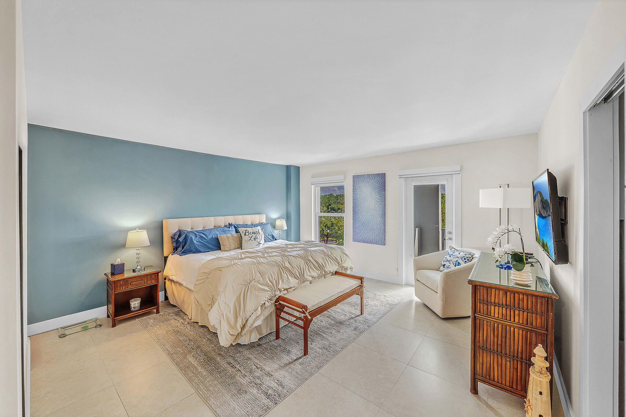 1111 S Ocean Boulevard 414 Property Photo 18