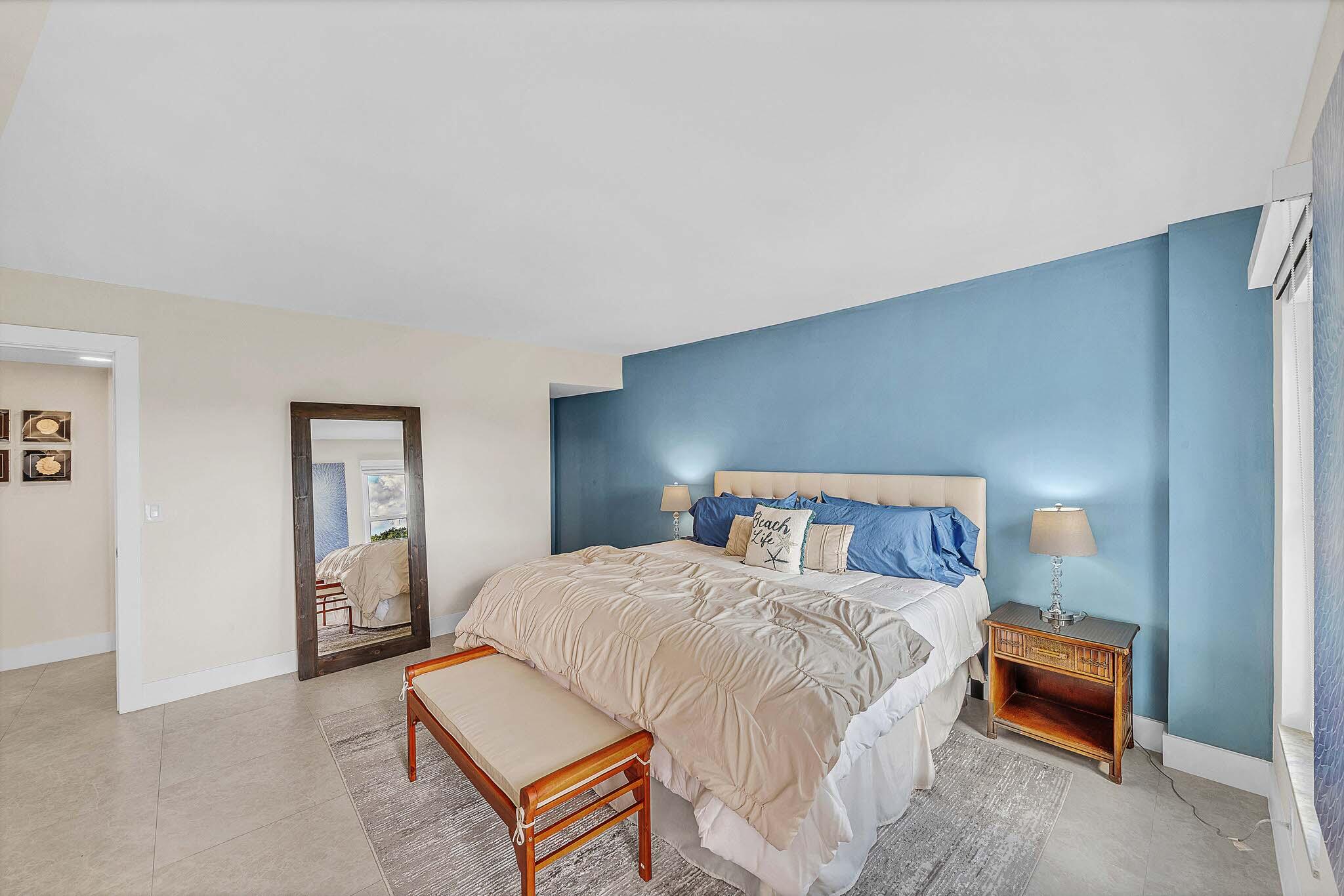 1111 S Ocean Boulevard 414 Property Photo 19