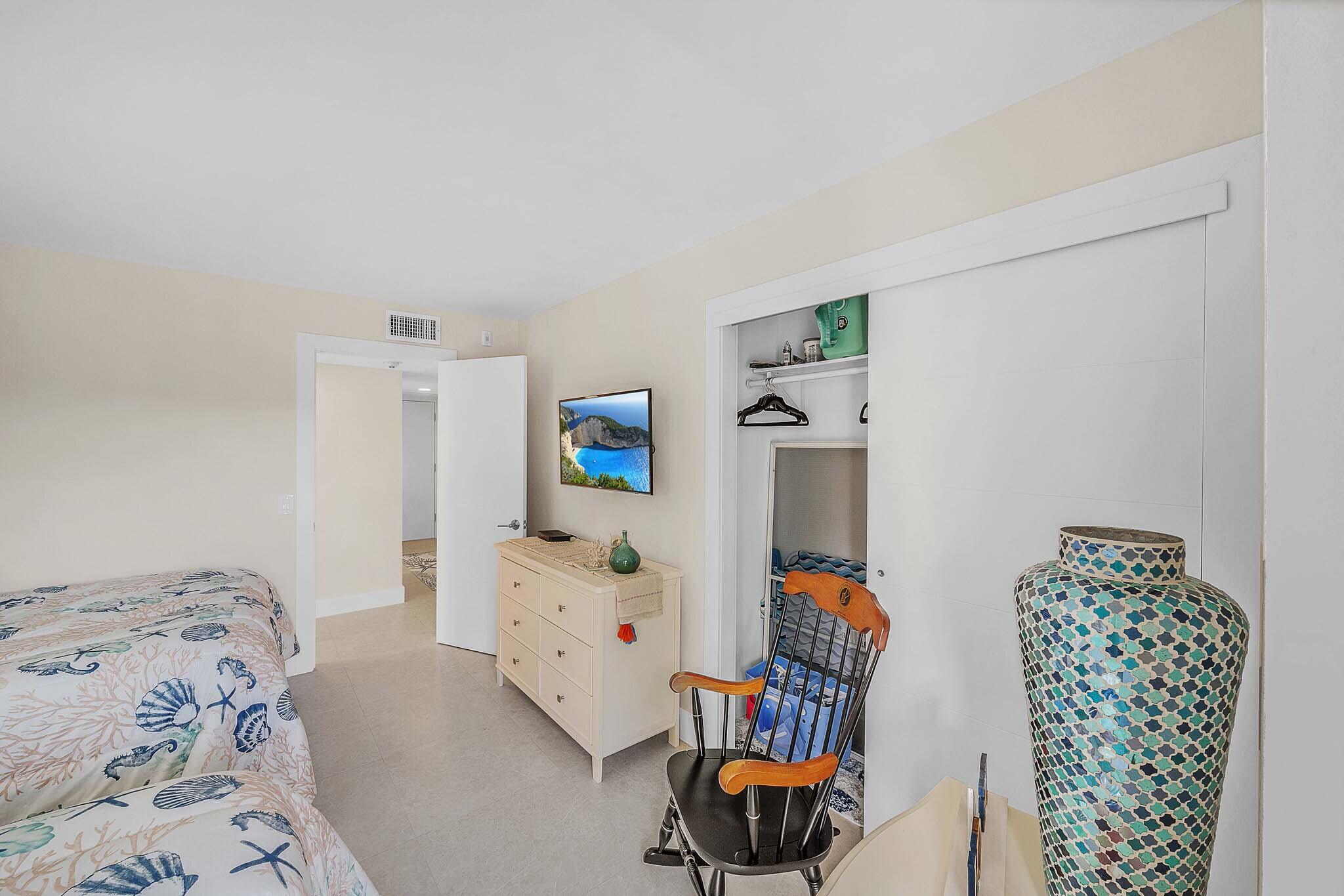 1111 S Ocean Boulevard 414 Property Photo 29
