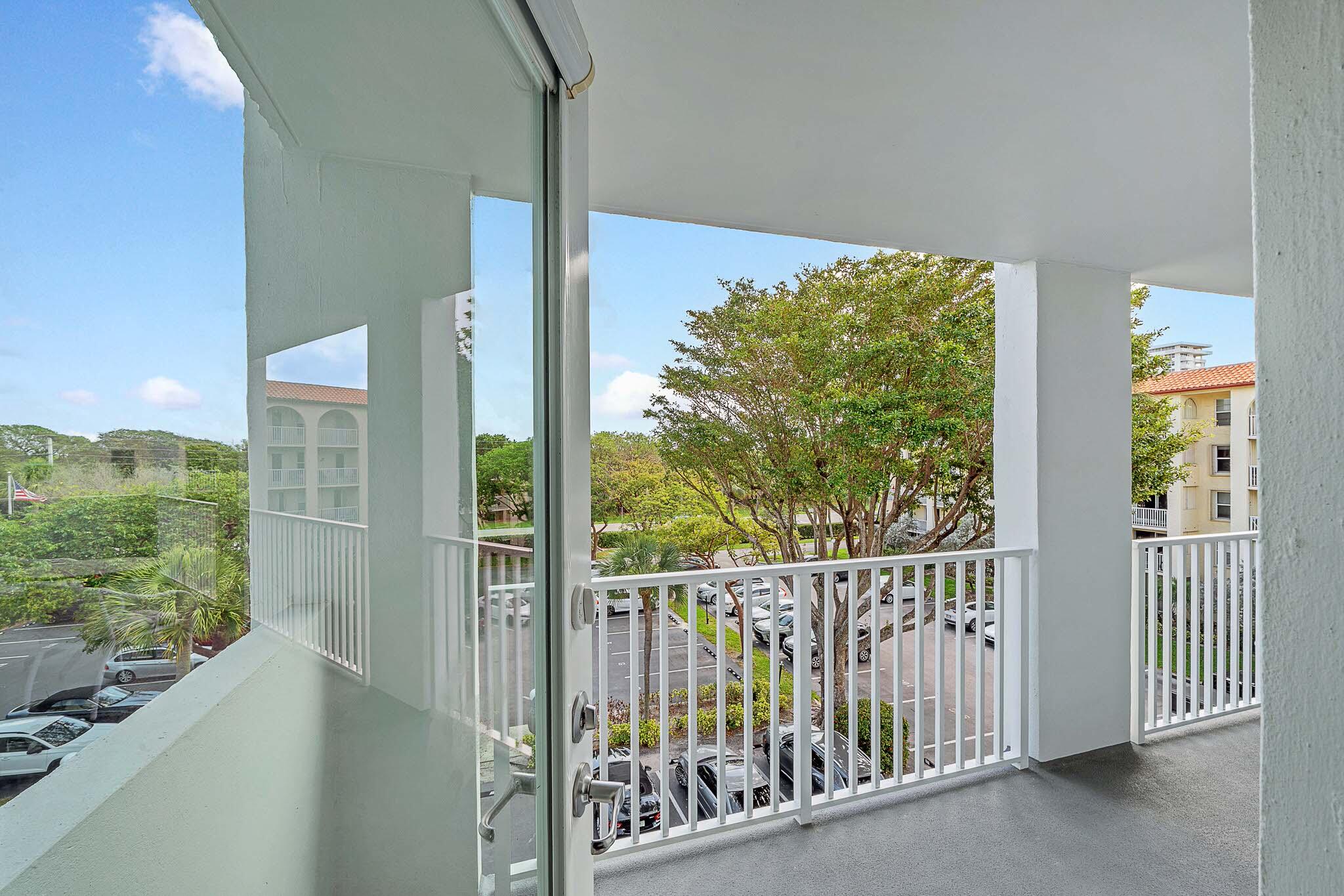 1111 S Ocean Boulevard 414 Property Photo 34