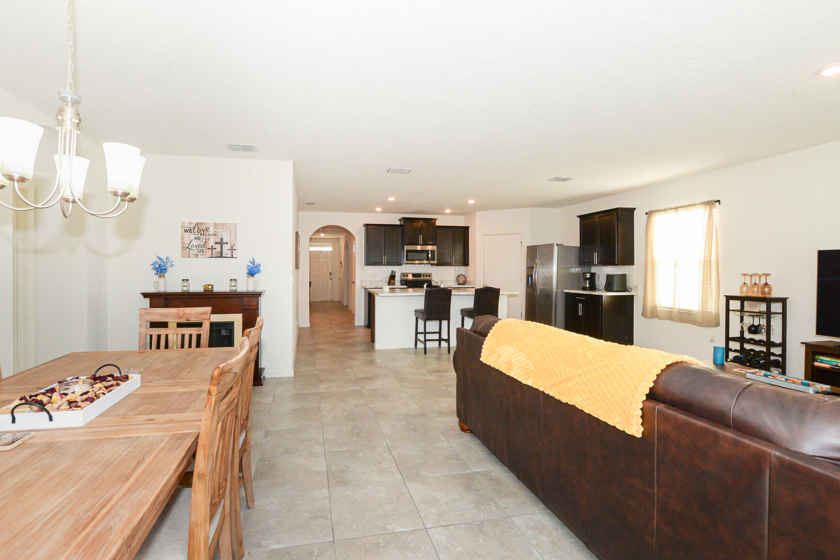 567 Sw Paar Drive Property Photo 15