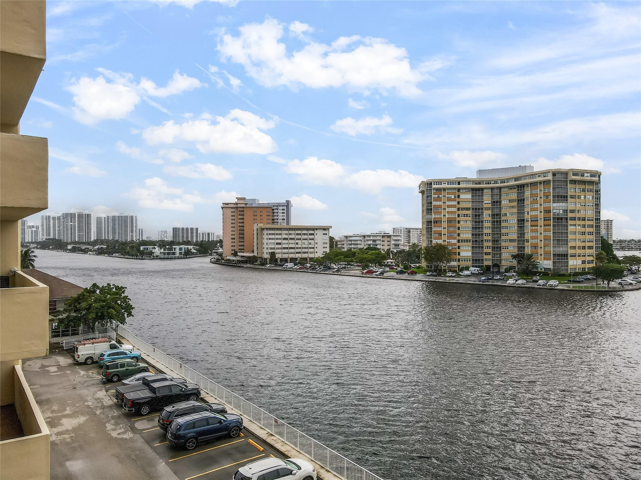 1833 S Ocean Drive 1608 Property Photo 10