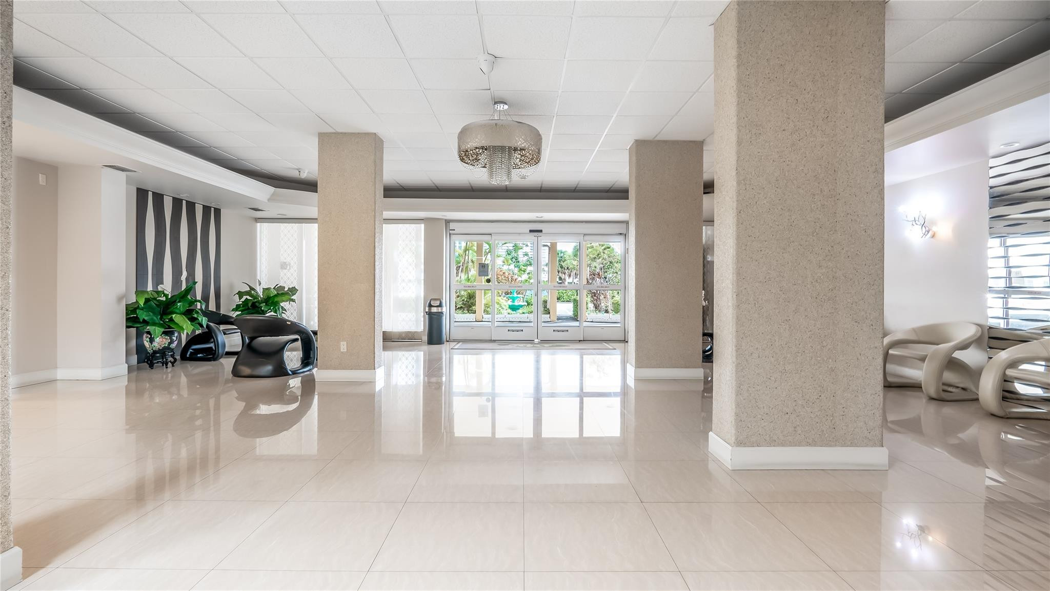 1833 S Ocean Drive 1608 Property Photo 28