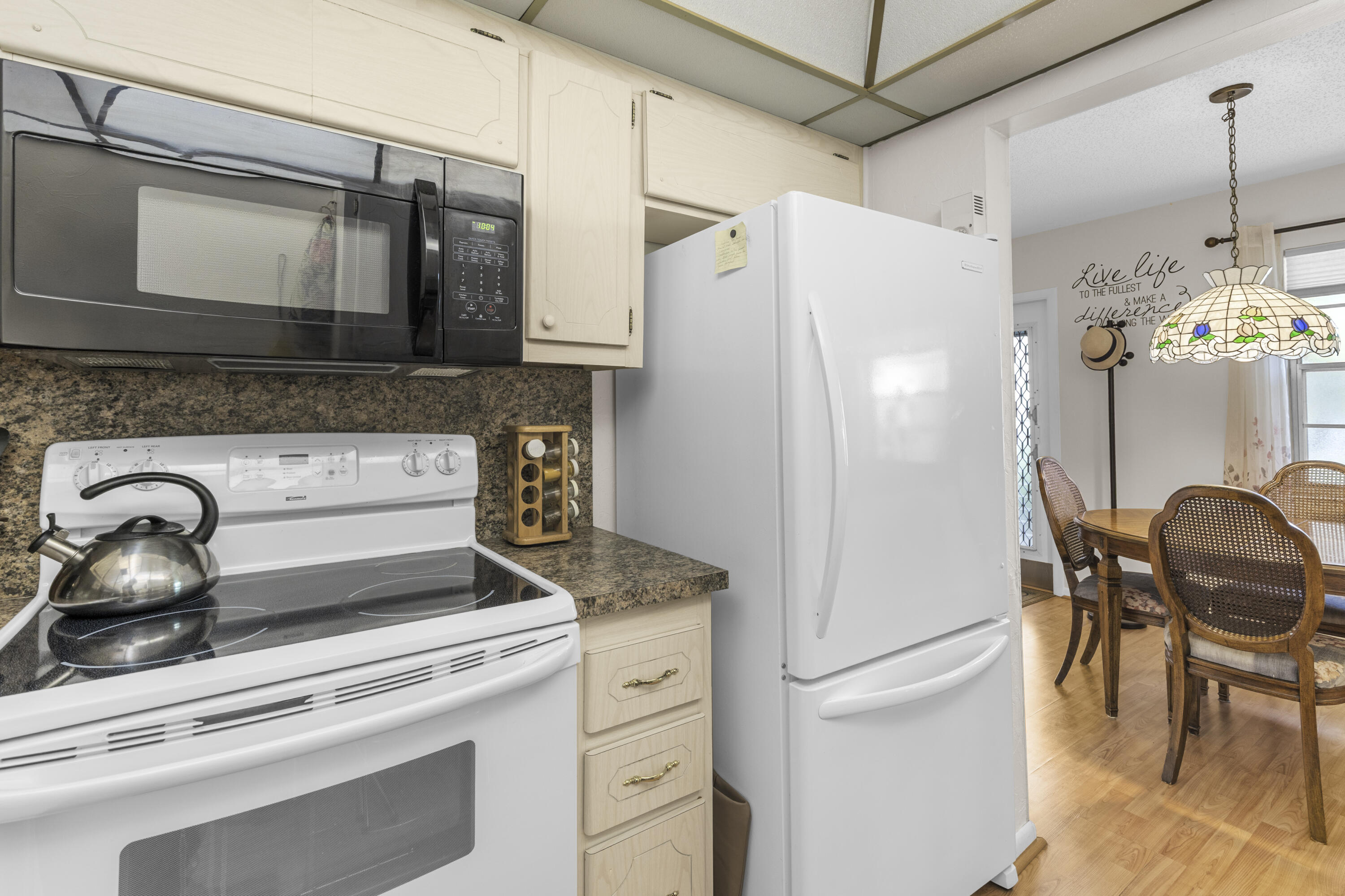 266 Ventnor S Property Photo 11
