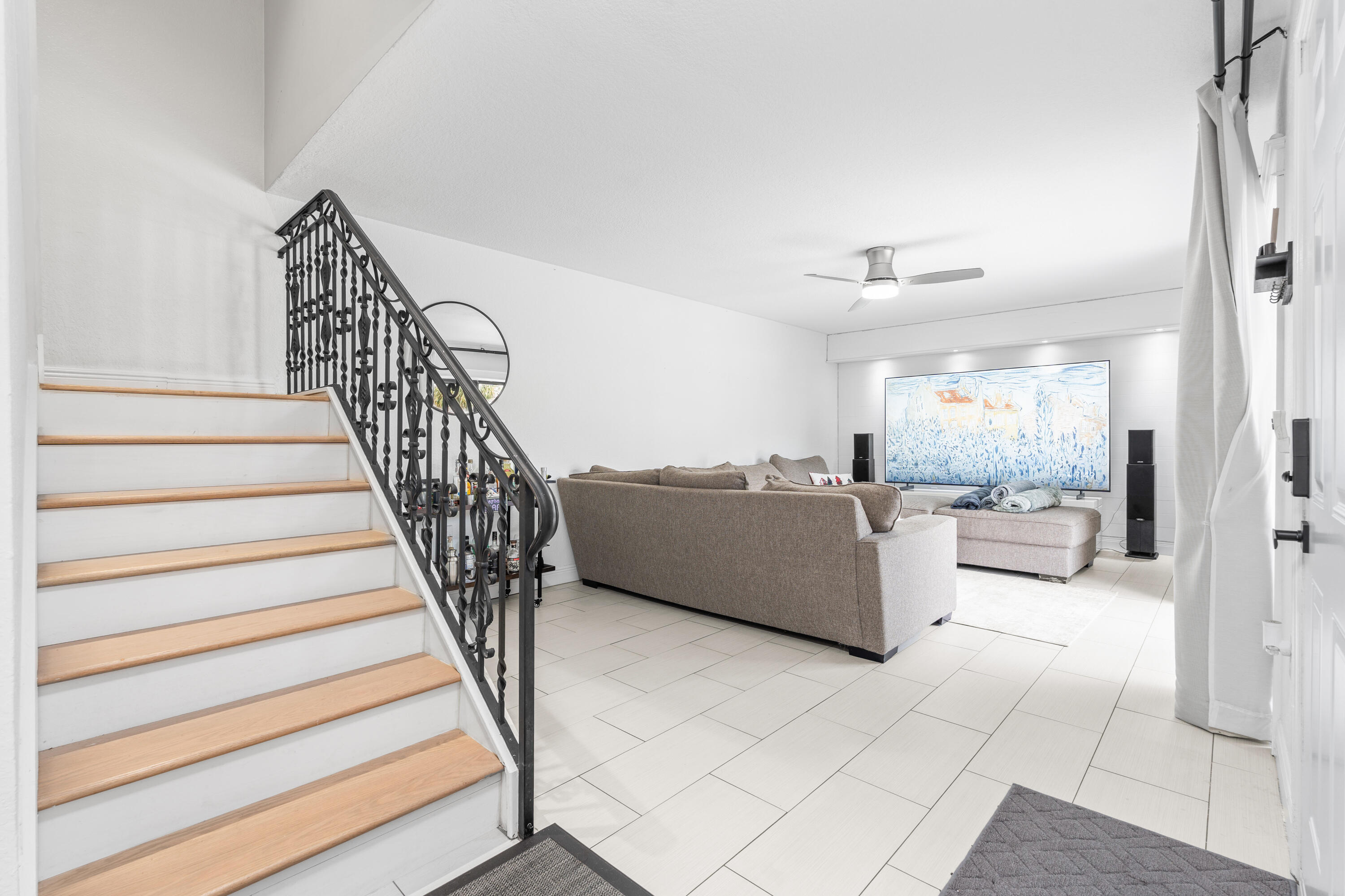 3611 36th Way Property Photo 4