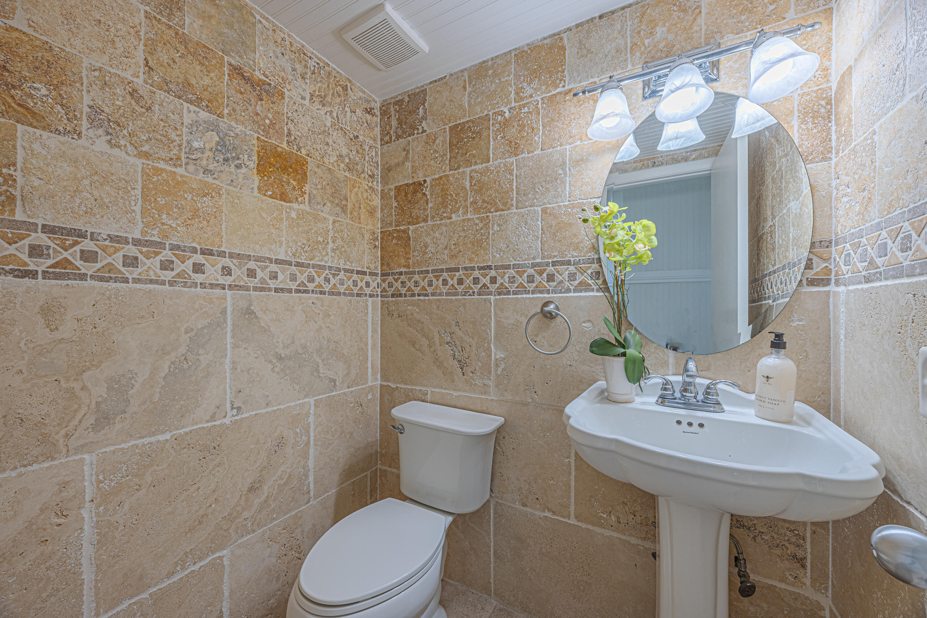 3625 Inverrary Boulevard W Property Photo 11