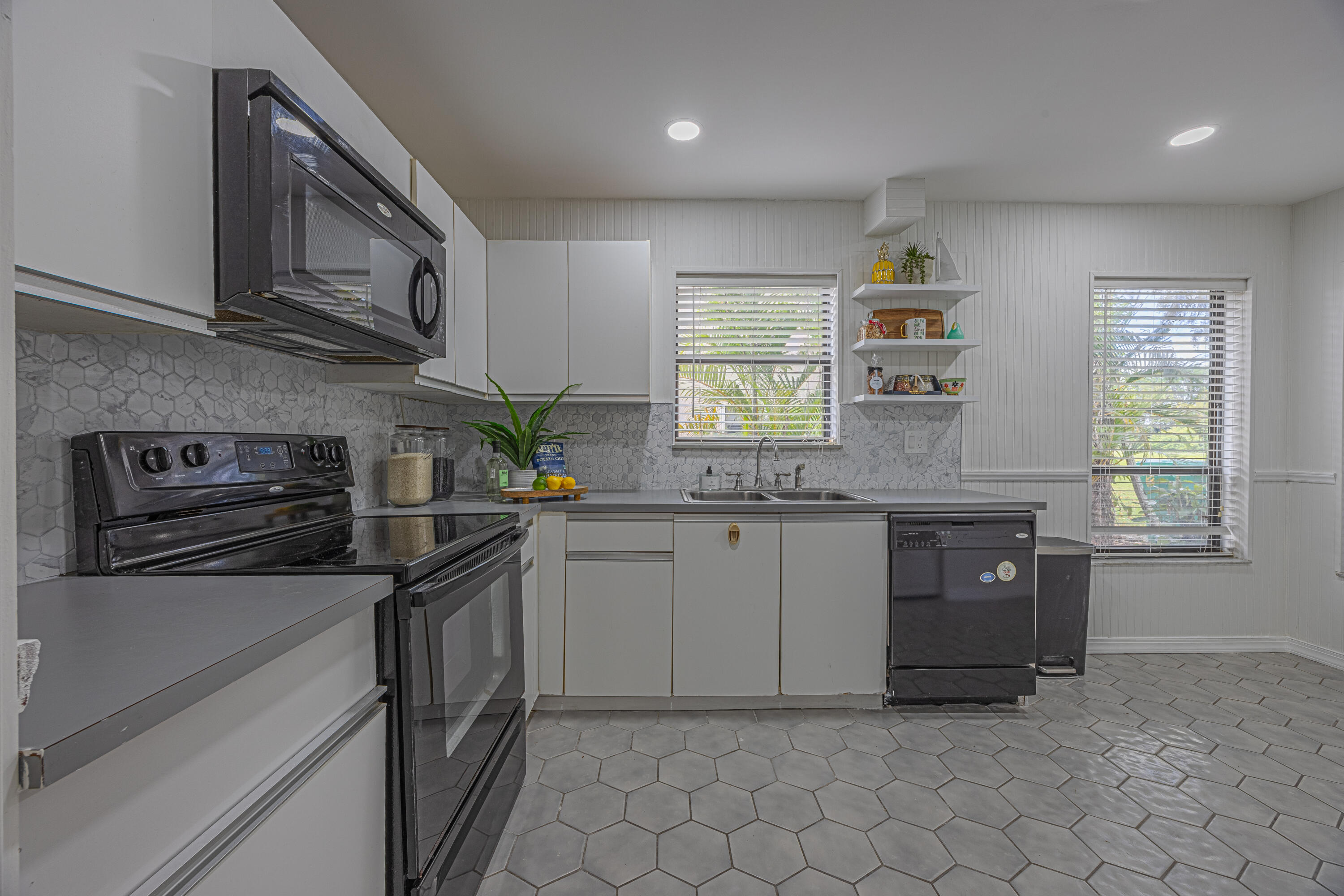 3625 Inverrary Boulevard W Property Photo 12
