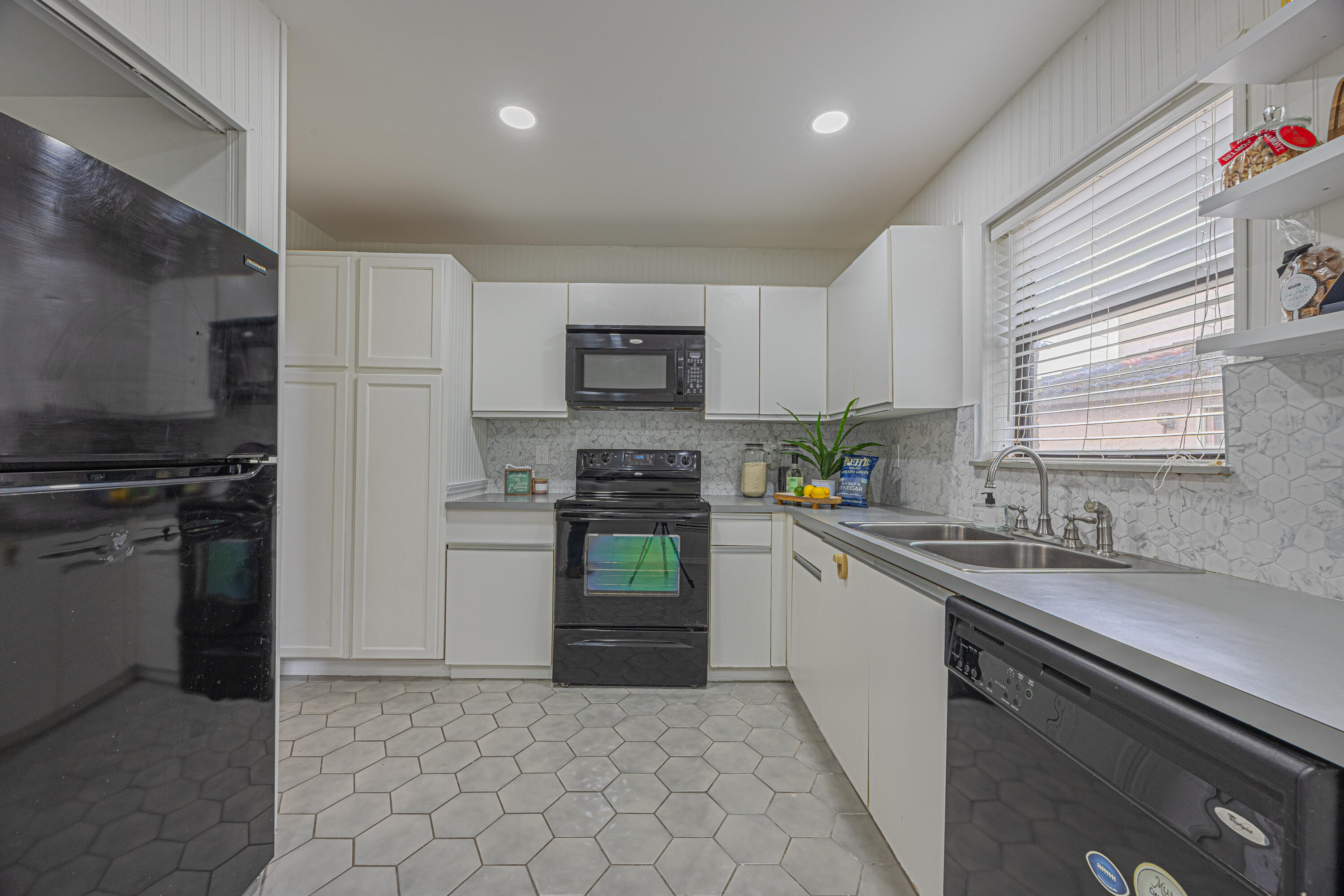 3625 Inverrary Boulevard W Property Photo 14