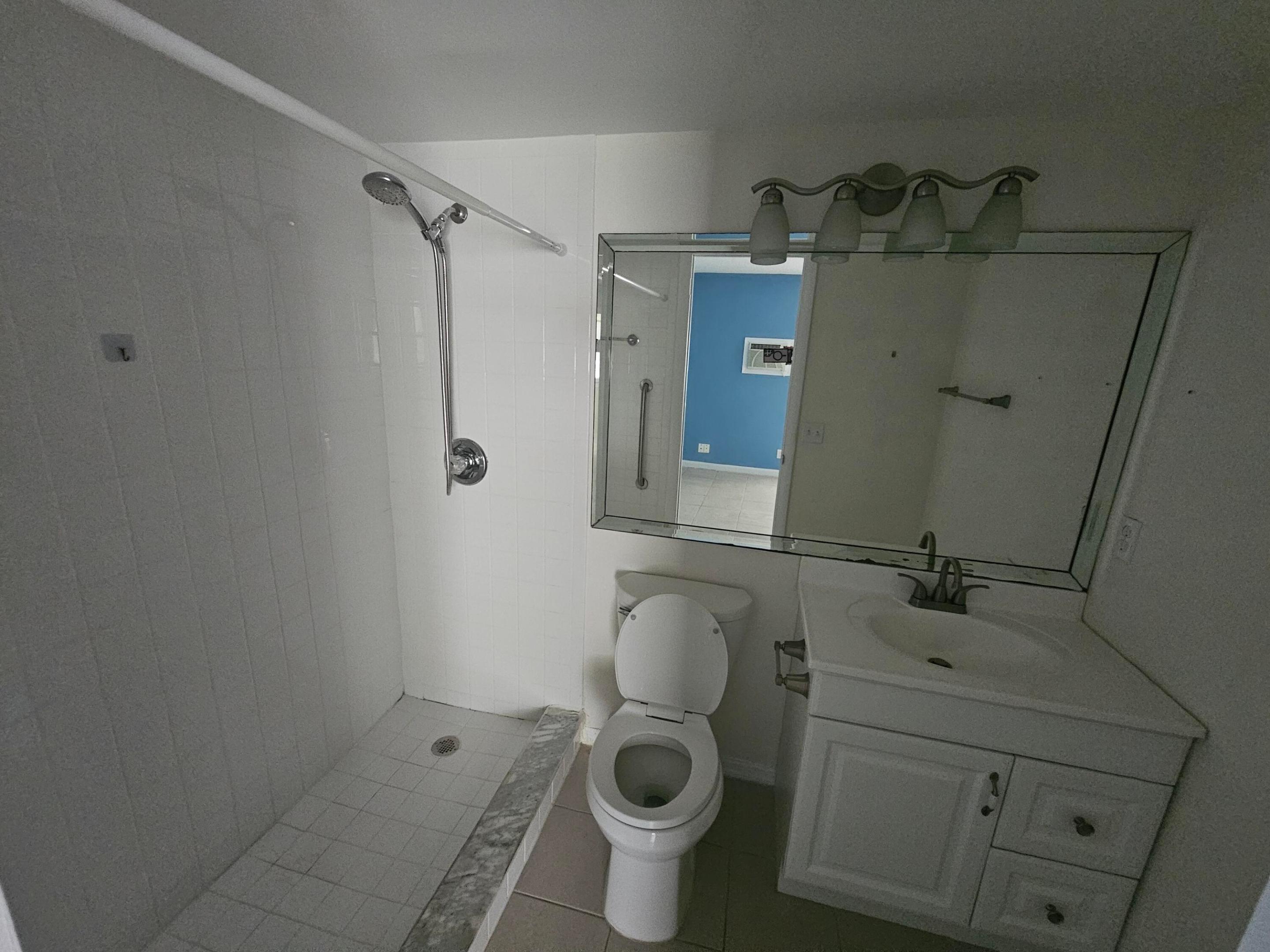 145 Sheffield F Property Photo 5