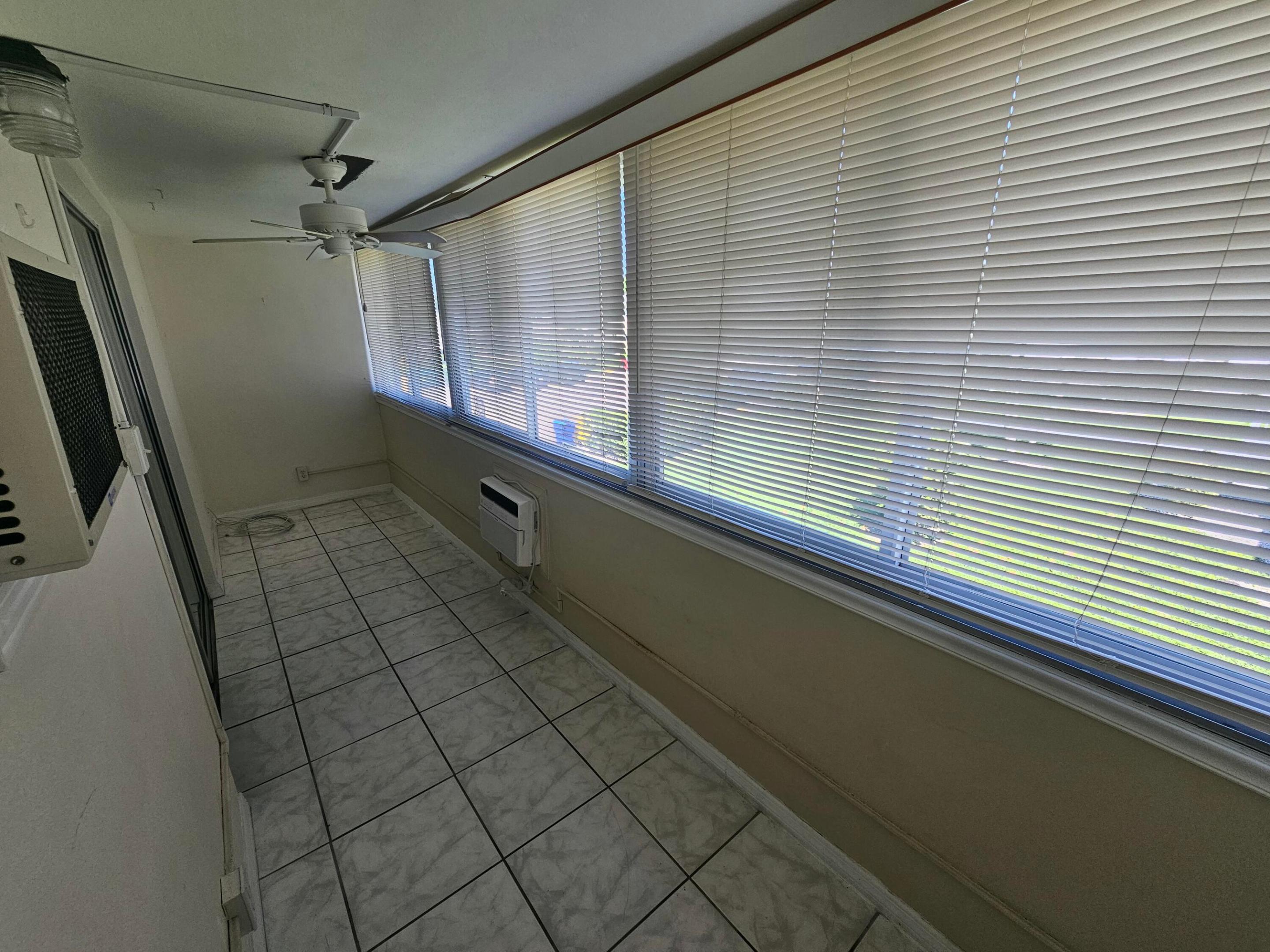 145 Sheffield F Property Photo 6
