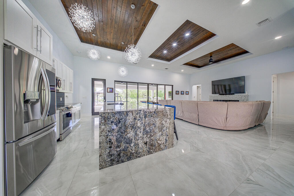 11165 Tangerine Boulevard Property Photo 17
