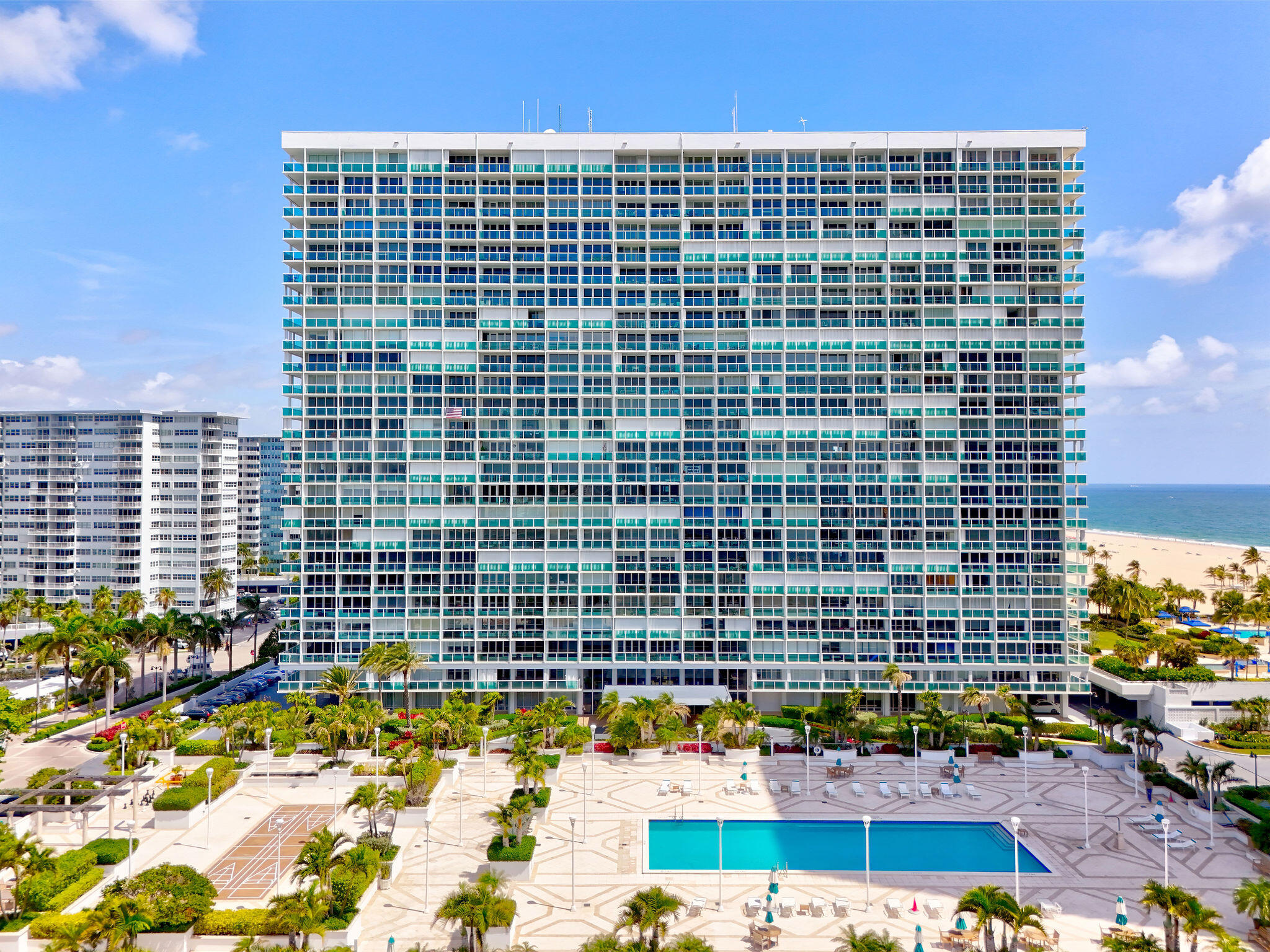 2100 S Ocean Lane 2508 Property Photo 43