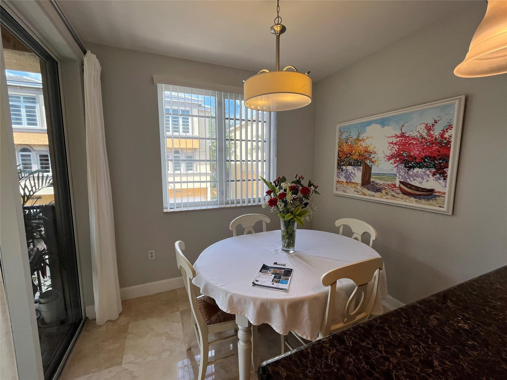 3932 Coral Heights Way Property Photo 9
