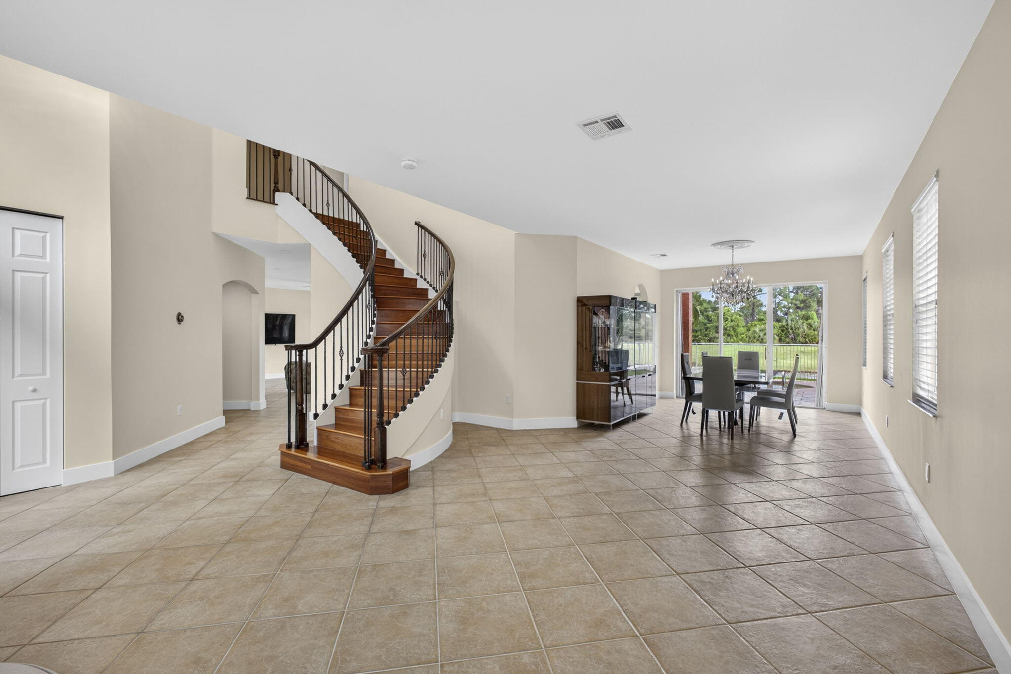 1724 Annandale Circle Property Photo 13