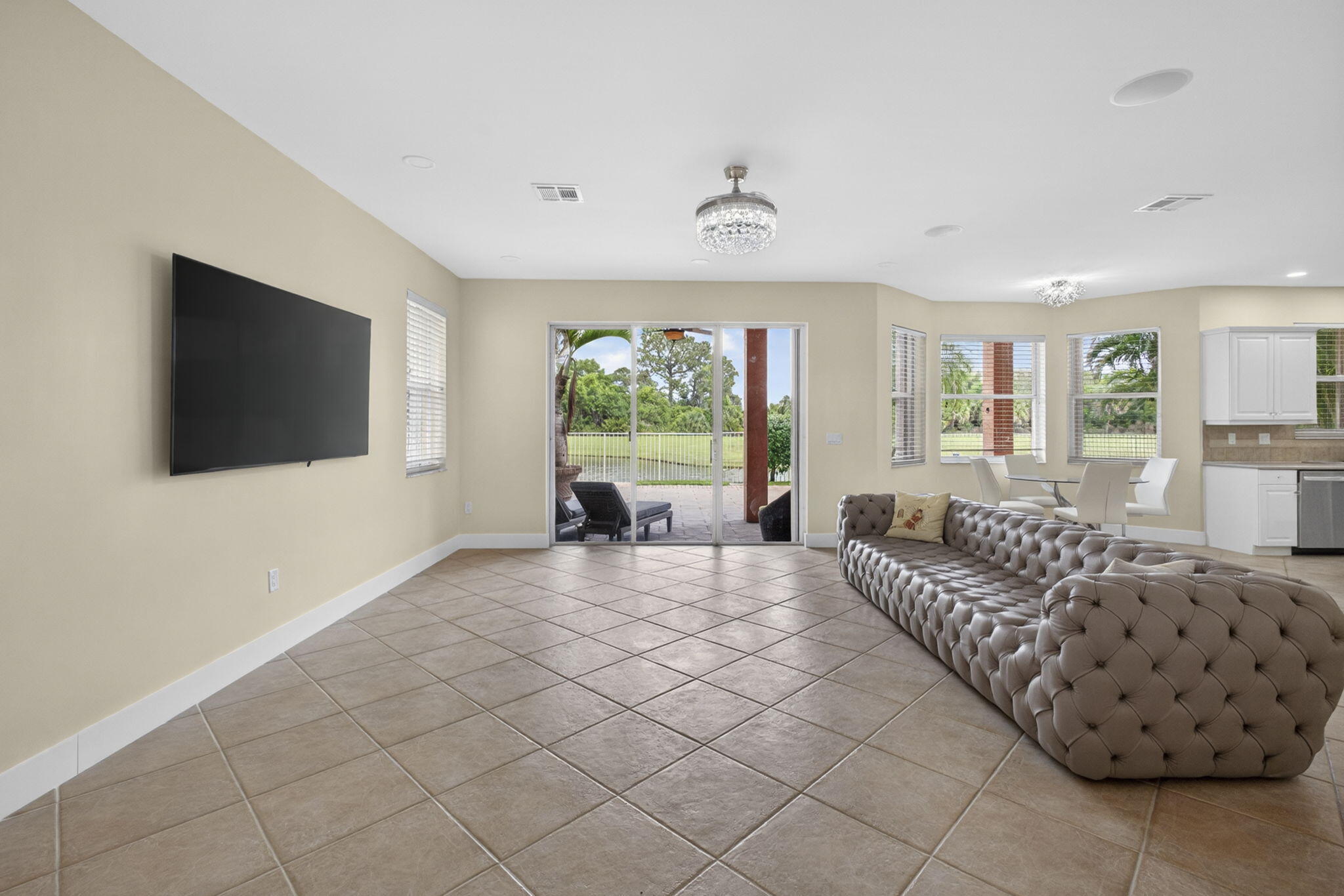 1724 Annandale Circle Property Photo 20