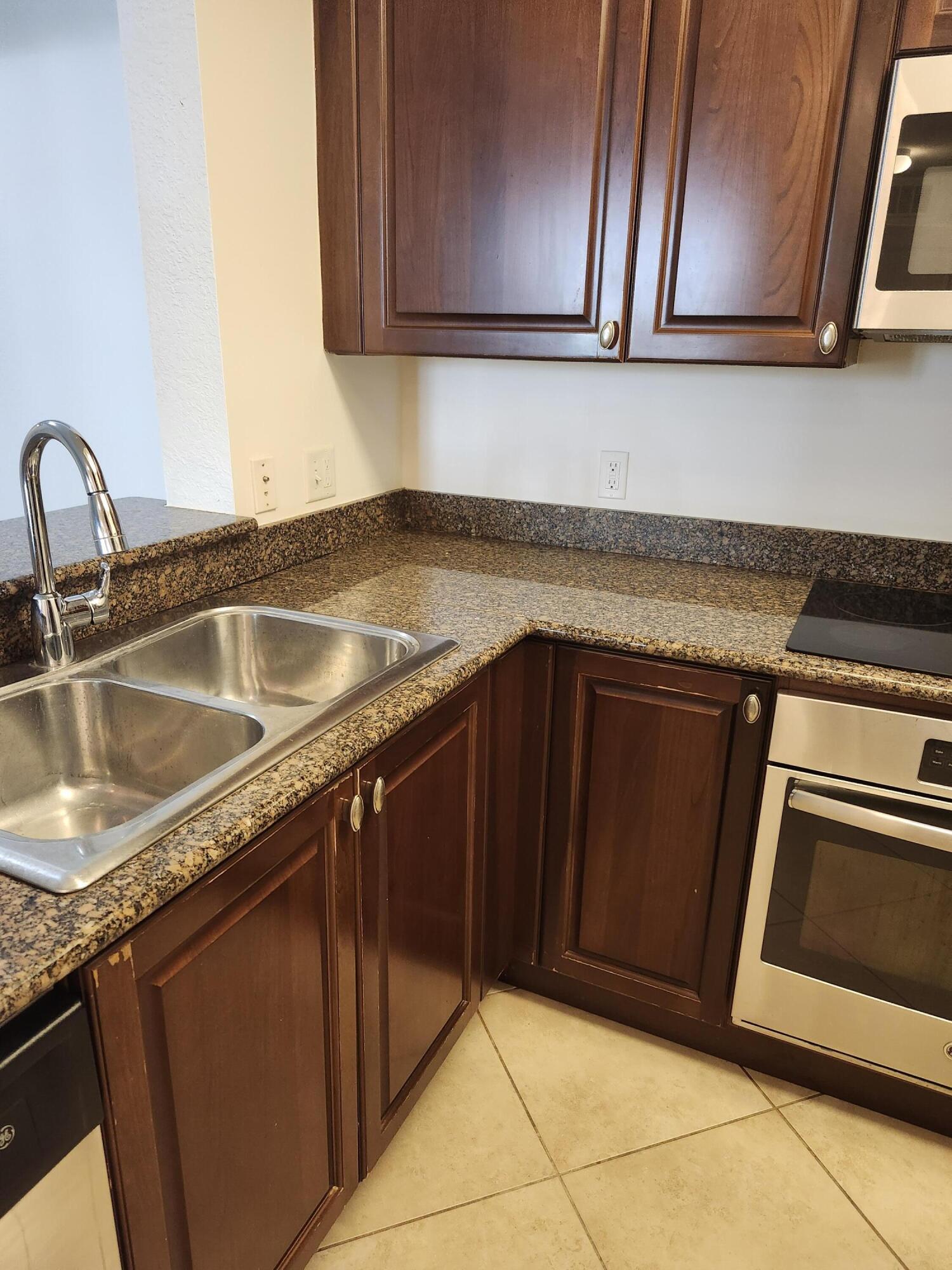 1660 Renaissance Commons Boulevard 2122 Property Photo 5