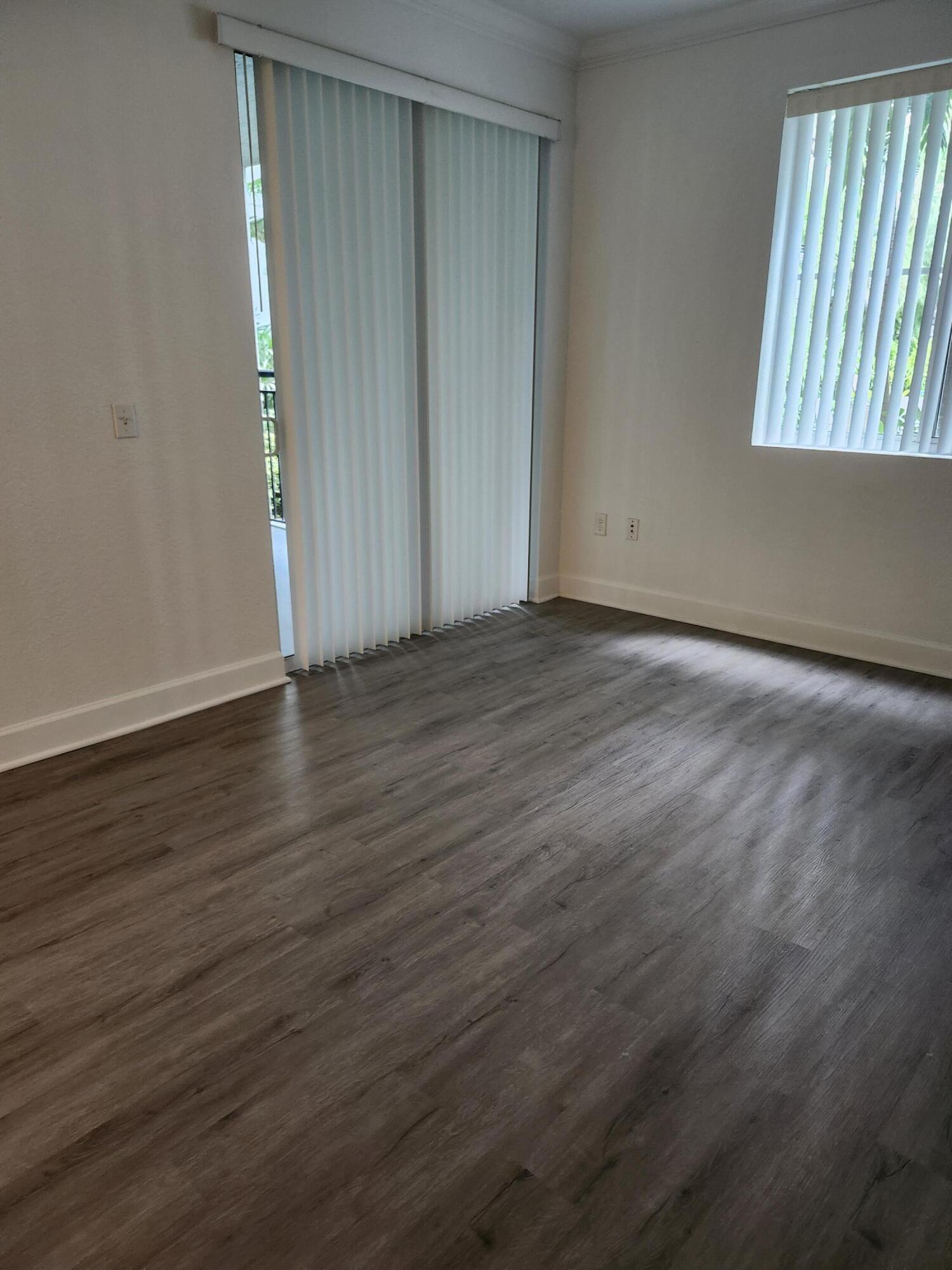 1660 Renaissance Commons Boulevard 2122 Property Photo 12