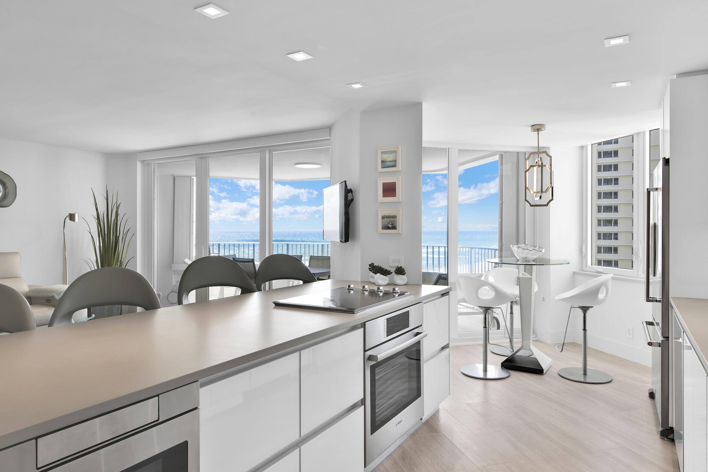 550 S Ocean Boulevard 1004 Property Photo 12