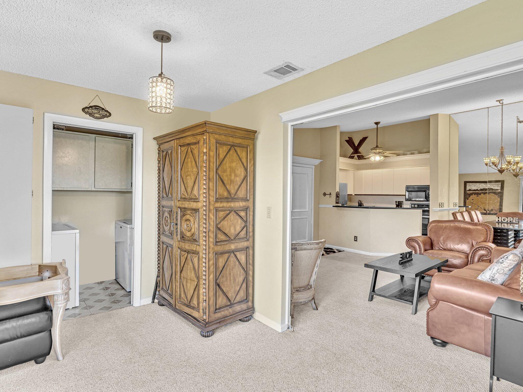 1109 Duncan Circle 202 Property Photo 7