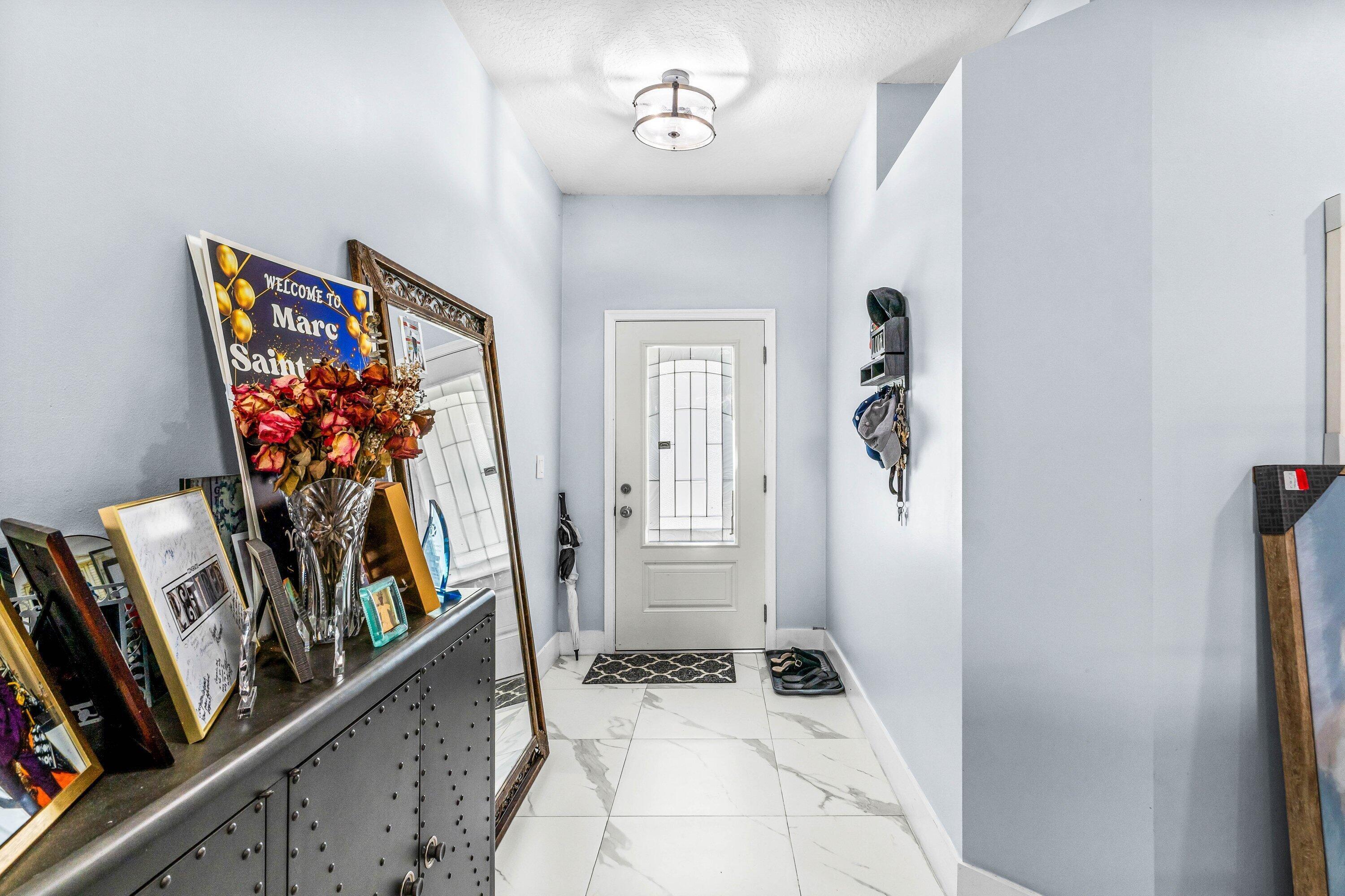1087 Salmon Isle Property Photo 5