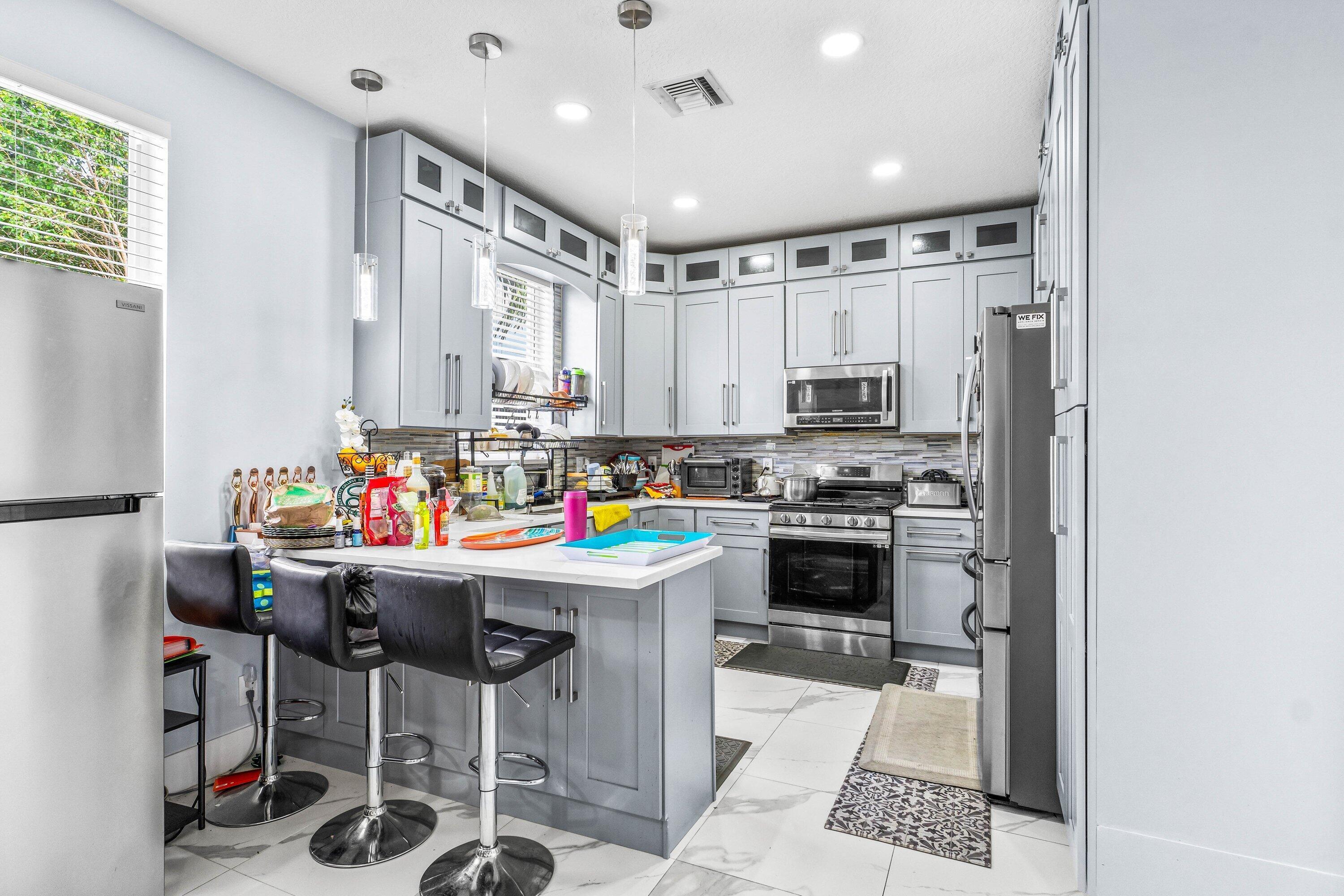 1087 Salmon Isle Property Photo 6