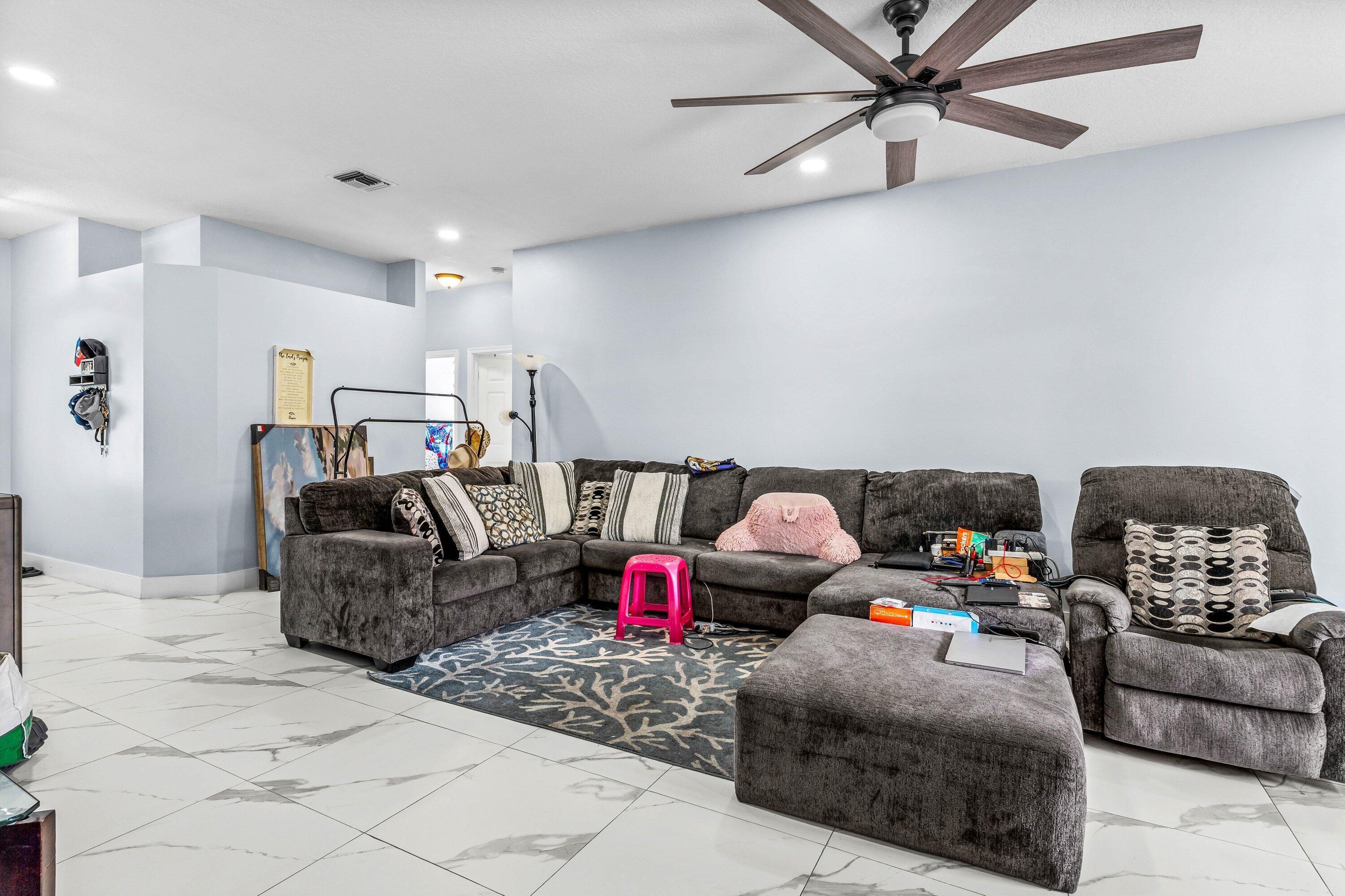 1087 Salmon Isle Property Photo 11