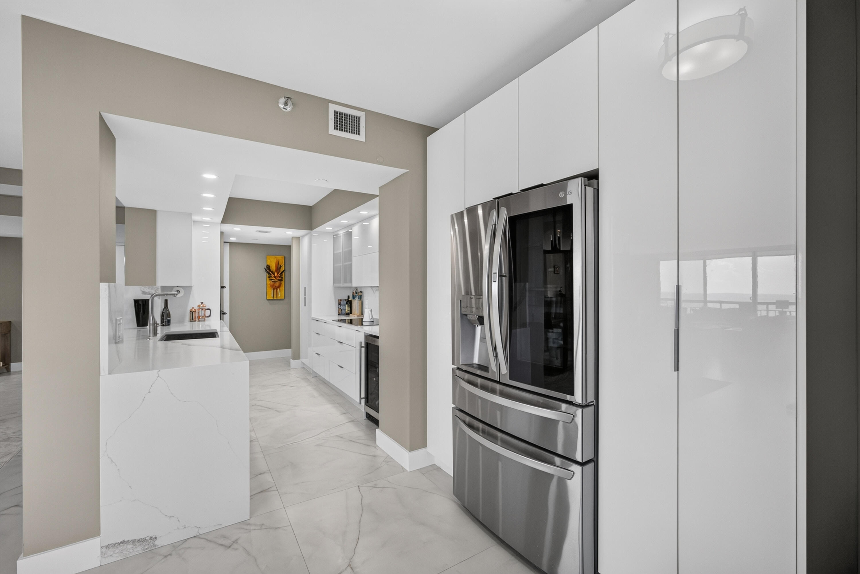 4100 N Ocean Drive 1201 Property Photo 3