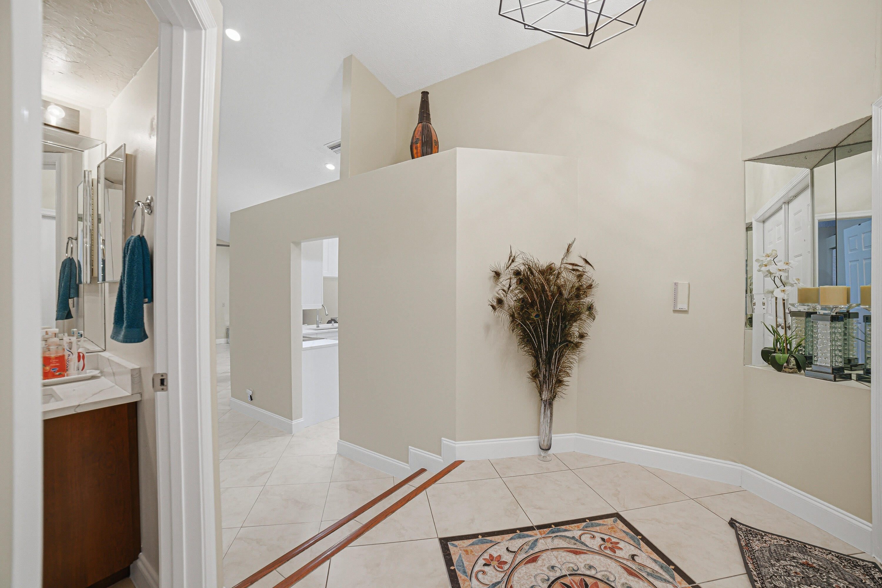 7625 Forest Green Lane Property Photo 11