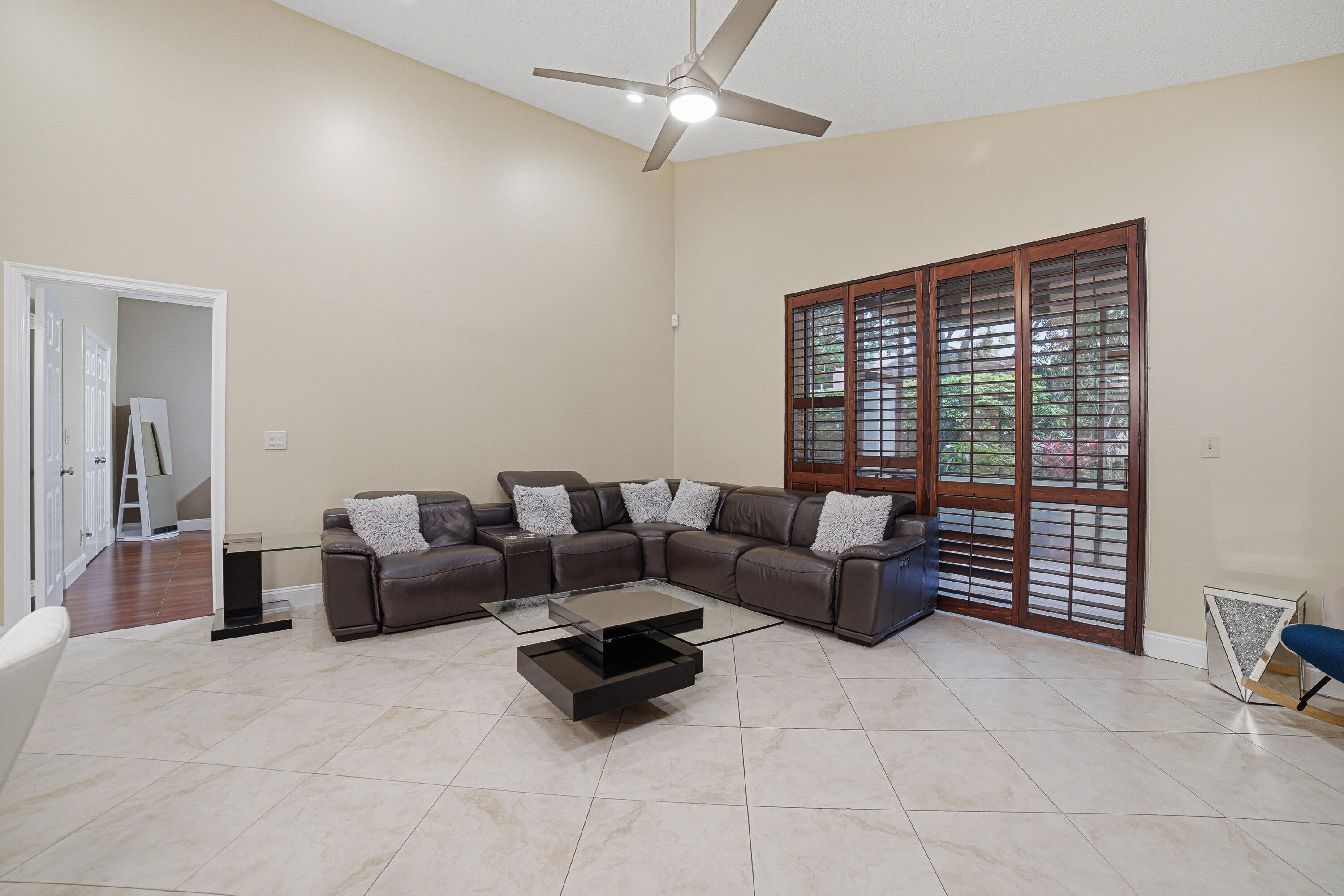 7625 Forest Green Lane Property Photo 16
