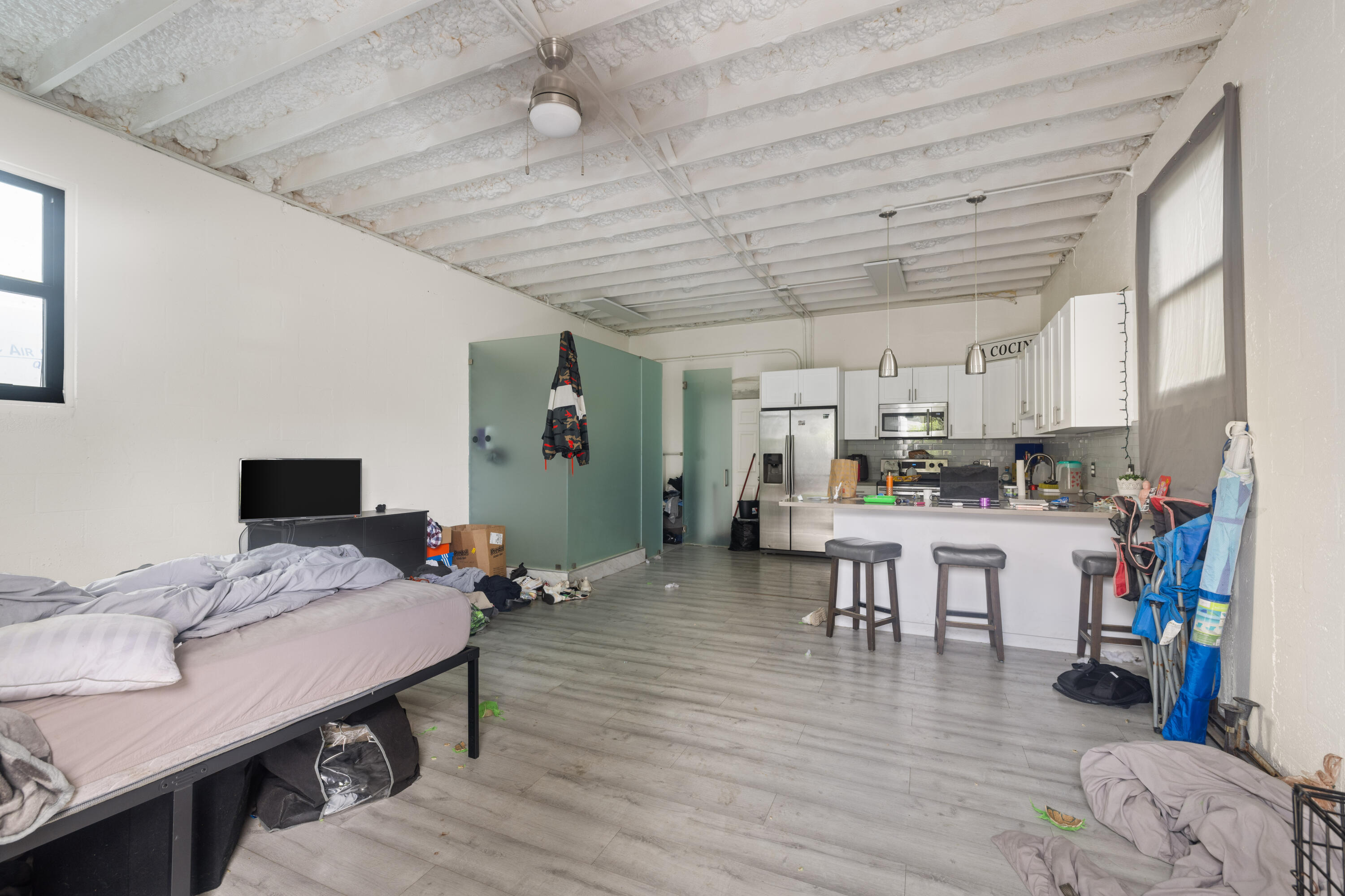 1914 N Dixie Highway Property Photo 15