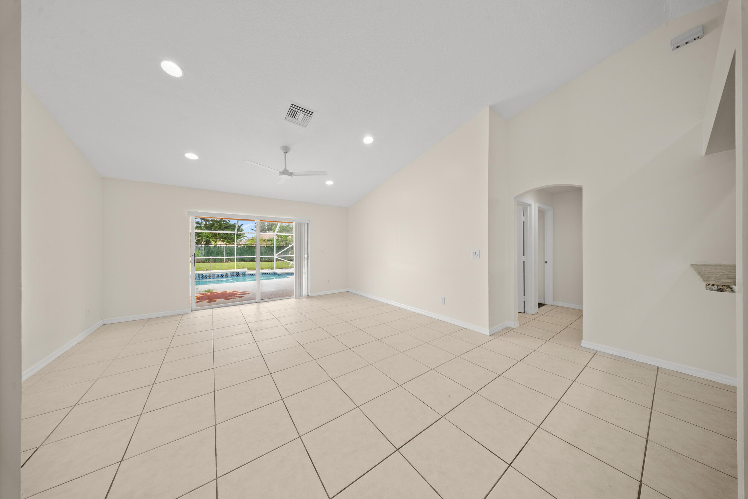 6121 Nw Daroco Terrace Property Photo 10