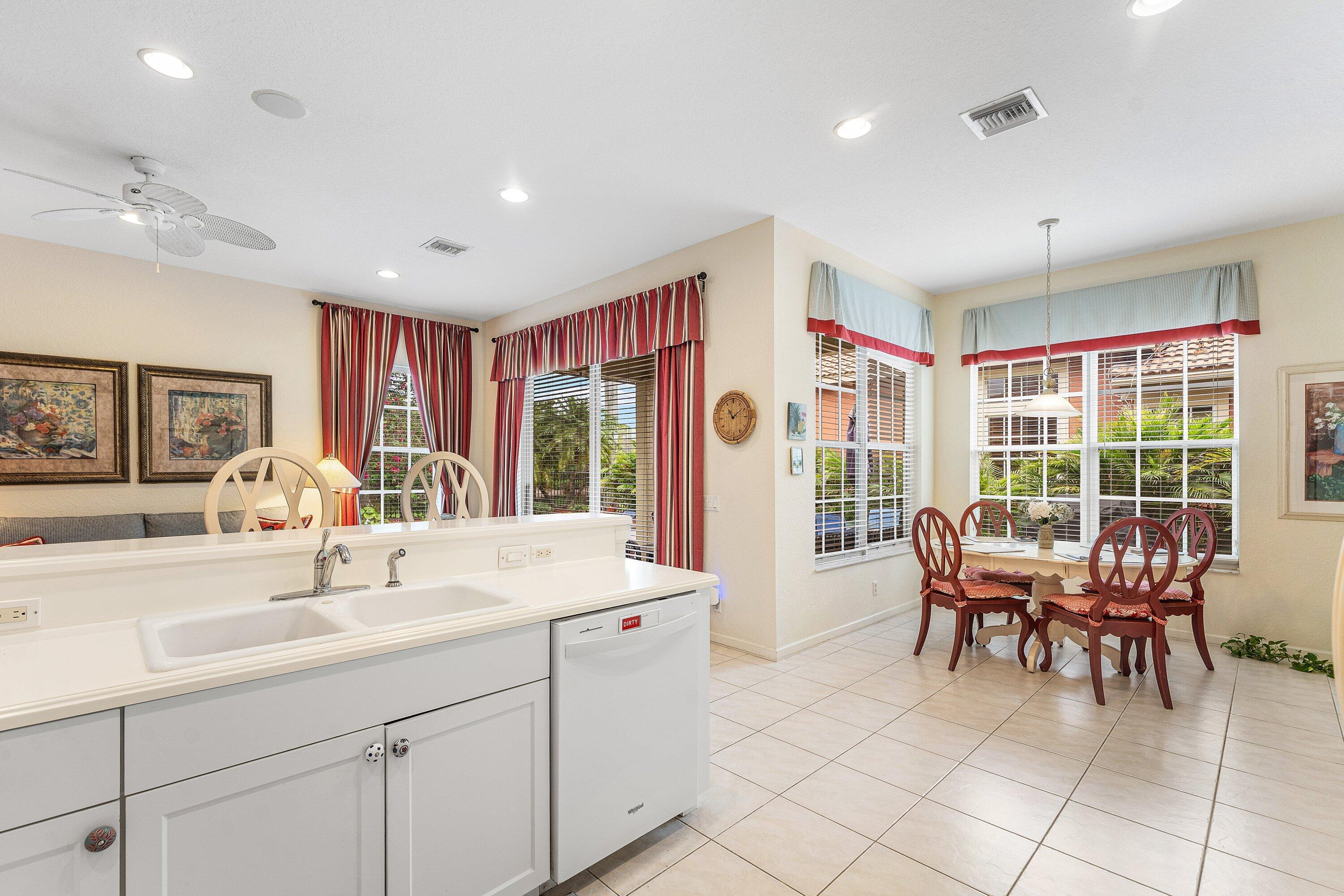 123 Via Castilla Property Photo 14